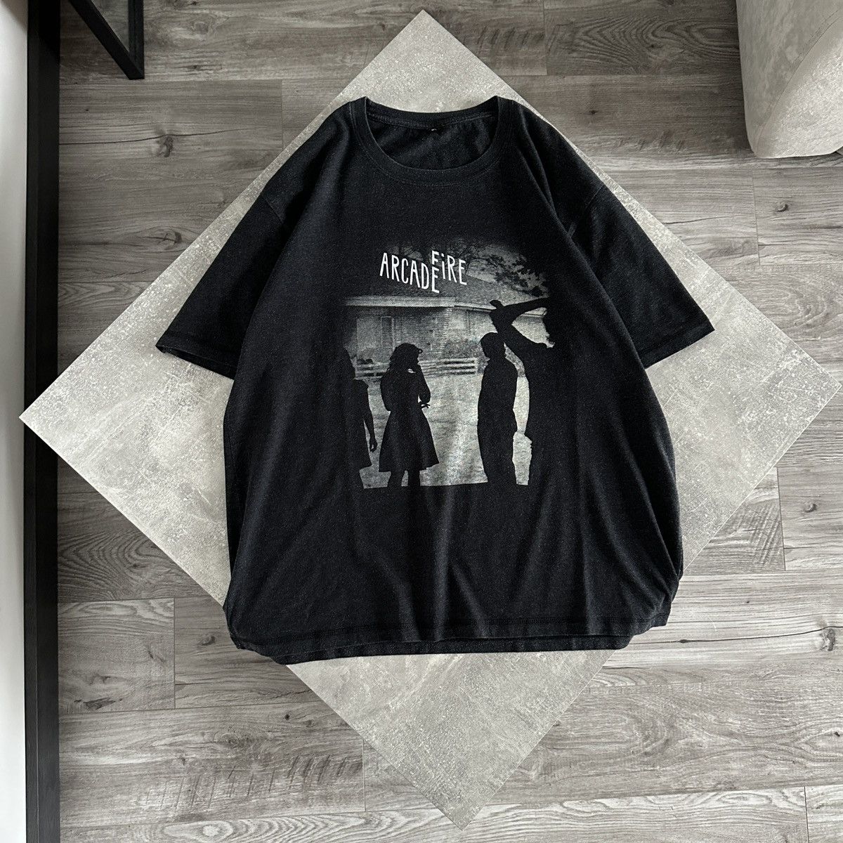 Vintage 00s y2k Arcade fire europe tour 2010 tee indie rock
