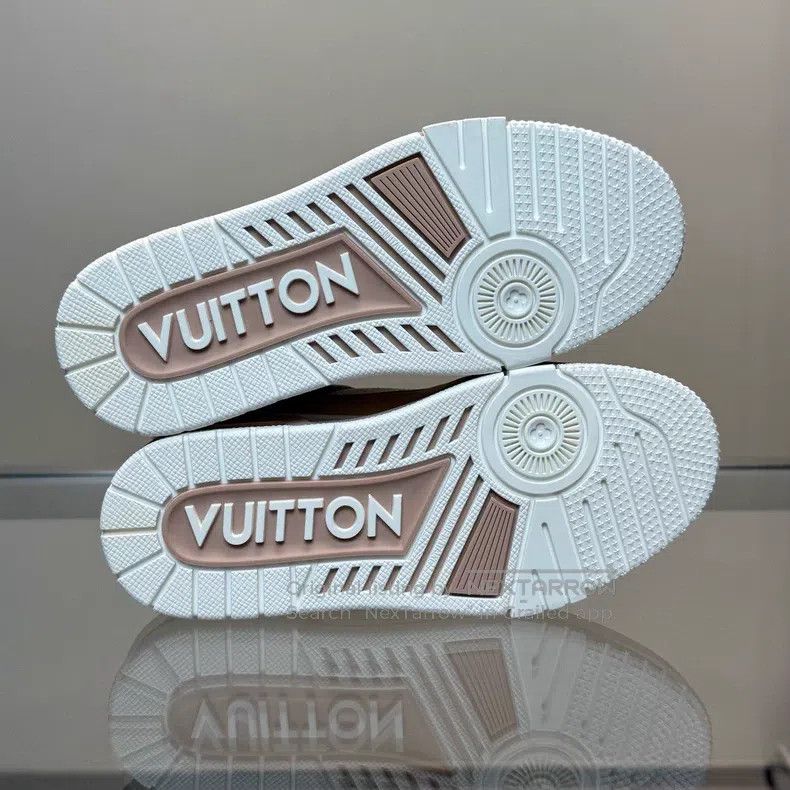 Louis Vuitton Louis Vuitton Trainer's new lychee peel white powder shoes Size US 4.5 / IT 34.5 - 7 Thumbnail