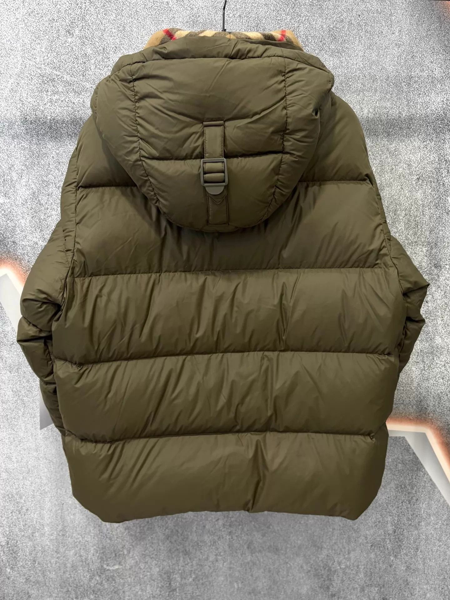 Burberry Burberry Men's Hooded Olive Green XXL Check-Lined Puffer Jacket Size US XXL / EU 58 / 5 - 2 Thumbnail