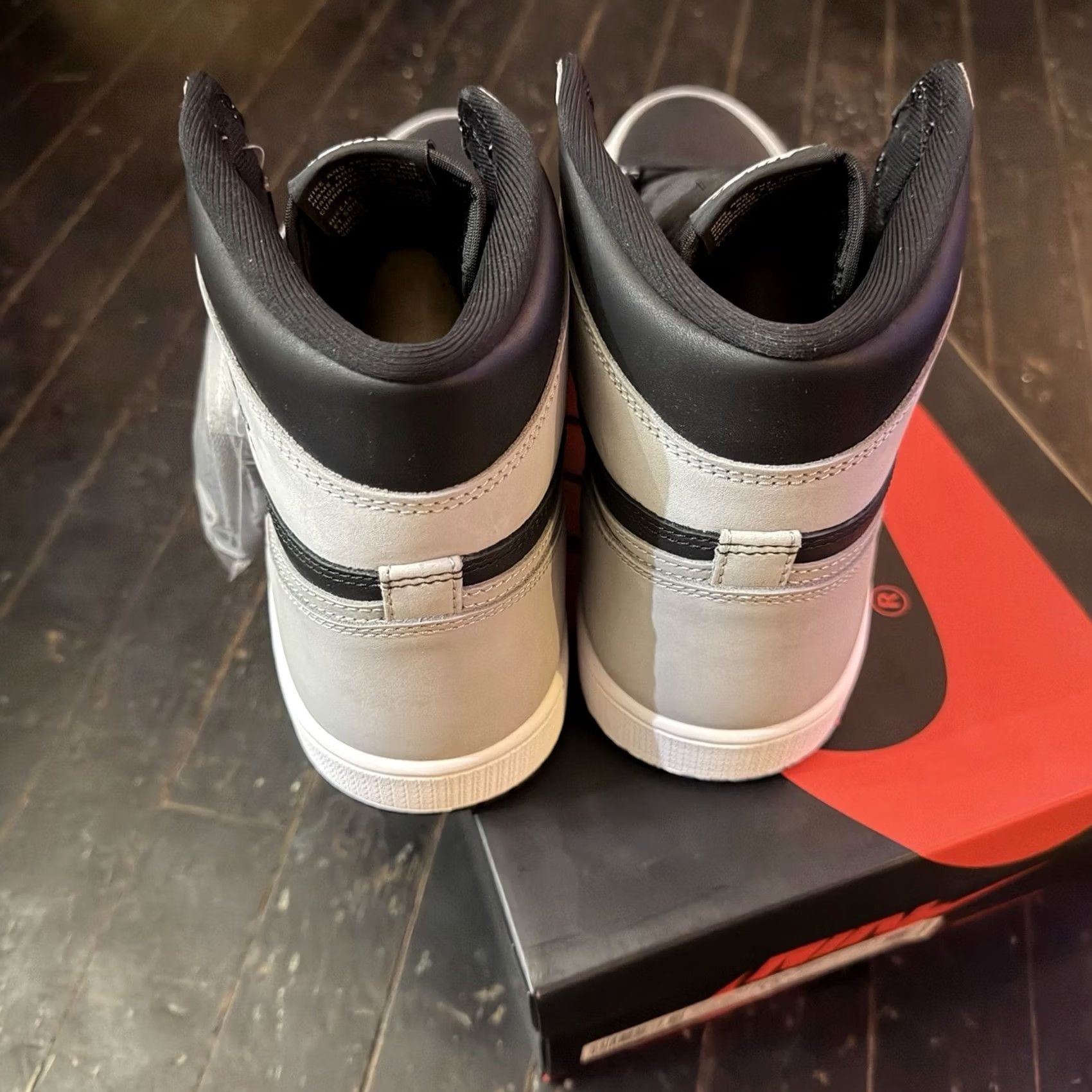 Jordan Brand Nike Air Jordan 1 Shadow 2.0 High OG Retro 555088-035 Men’s 12 Shoes Black/Light Smoke Grey/White Size US 12 / EU 45 - 6 Thumbnail