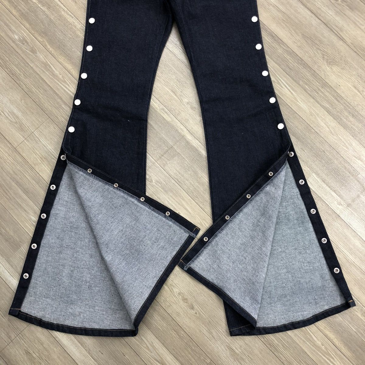 Japanese Brand 2000s Et-Boite Ifsixwasnine Lgb Button Bootcut Flared Jeans Size US 26 / EU 42 - 10 Thumbnail