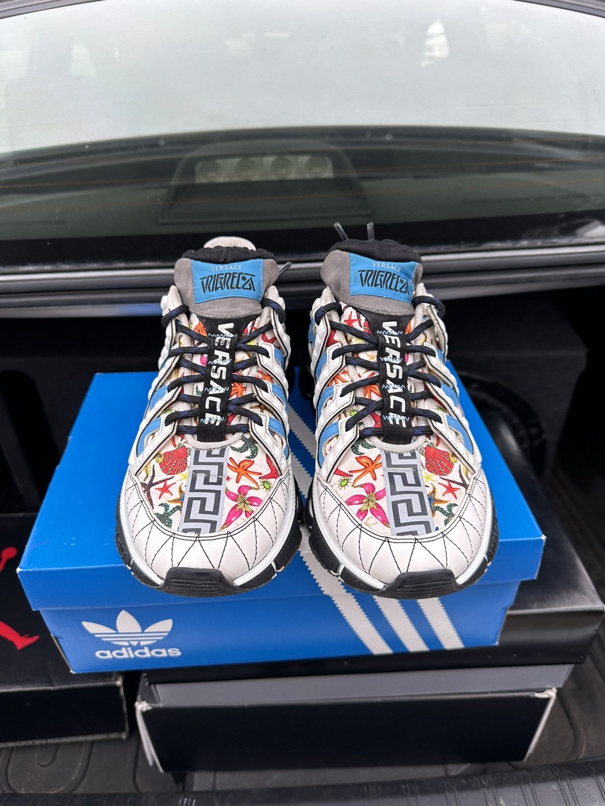 Versace Versace Trigreca Size US 8 / IT 38 - 2 Thumbnail