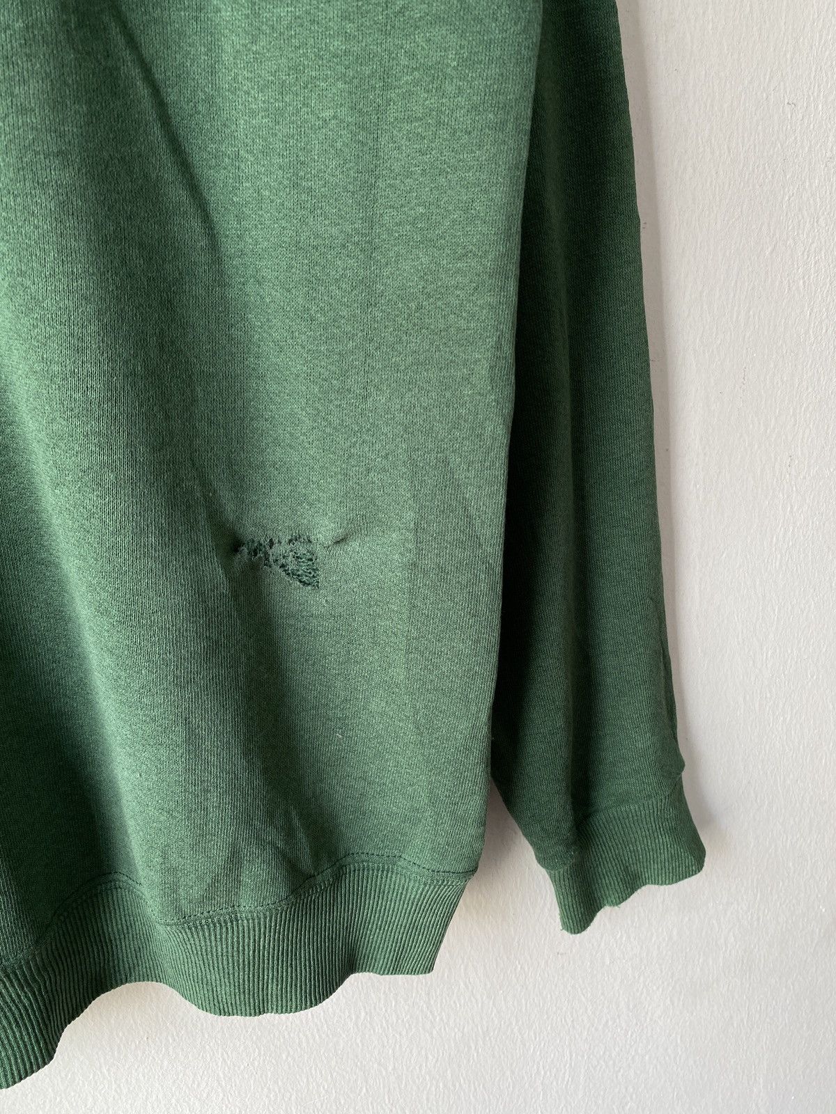 Santa Cruz Skateboards × Vintage 1990s - Vintage Santa Cruz Skateboard Distressed Sweatshirt Size US L / EU 52-54 / 3 - 11 Thumbnail