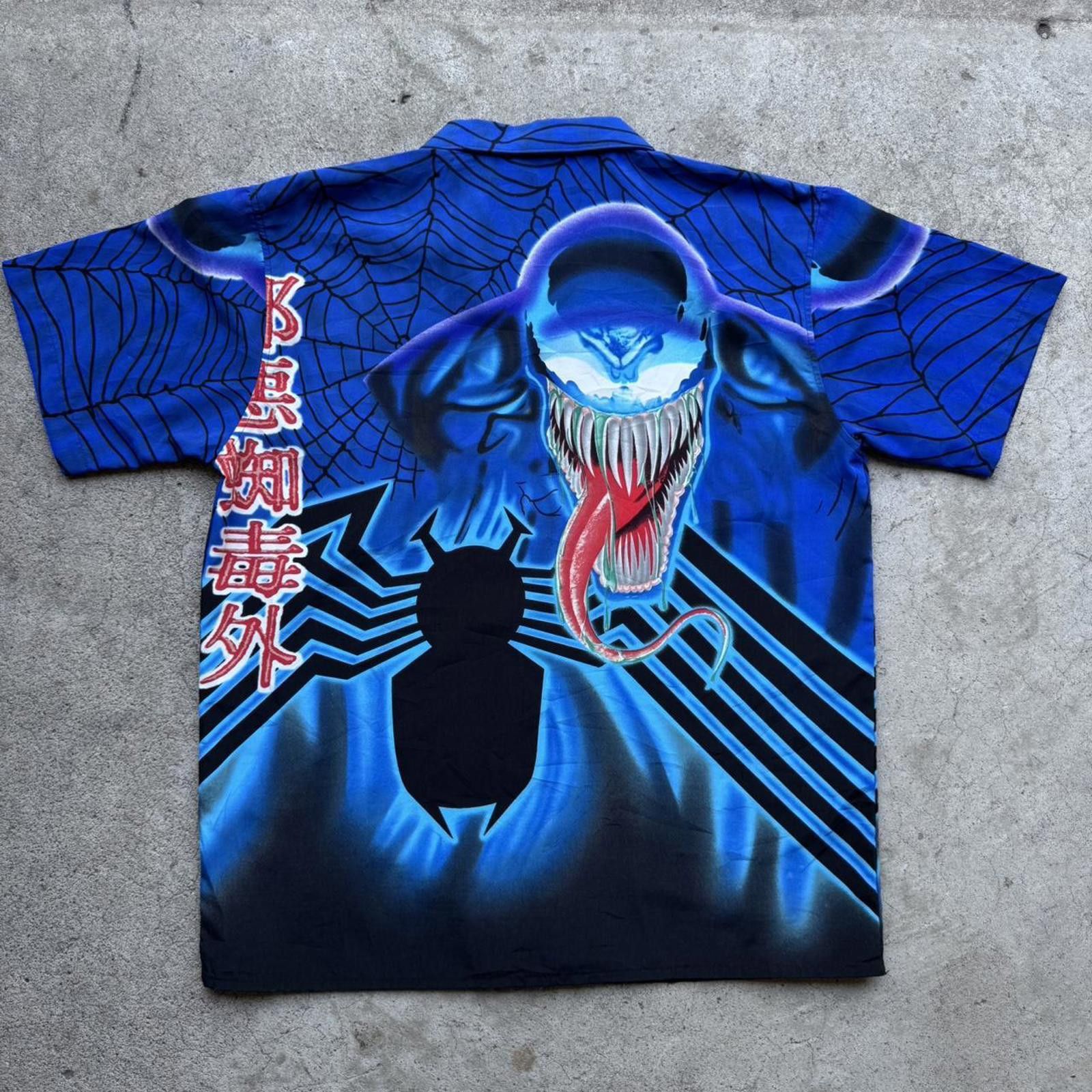 Other Y2K Vintage Blue and black Venom graphic button-up shirt Size US L / EU 52-54 / 3 - 3 Thumbnail