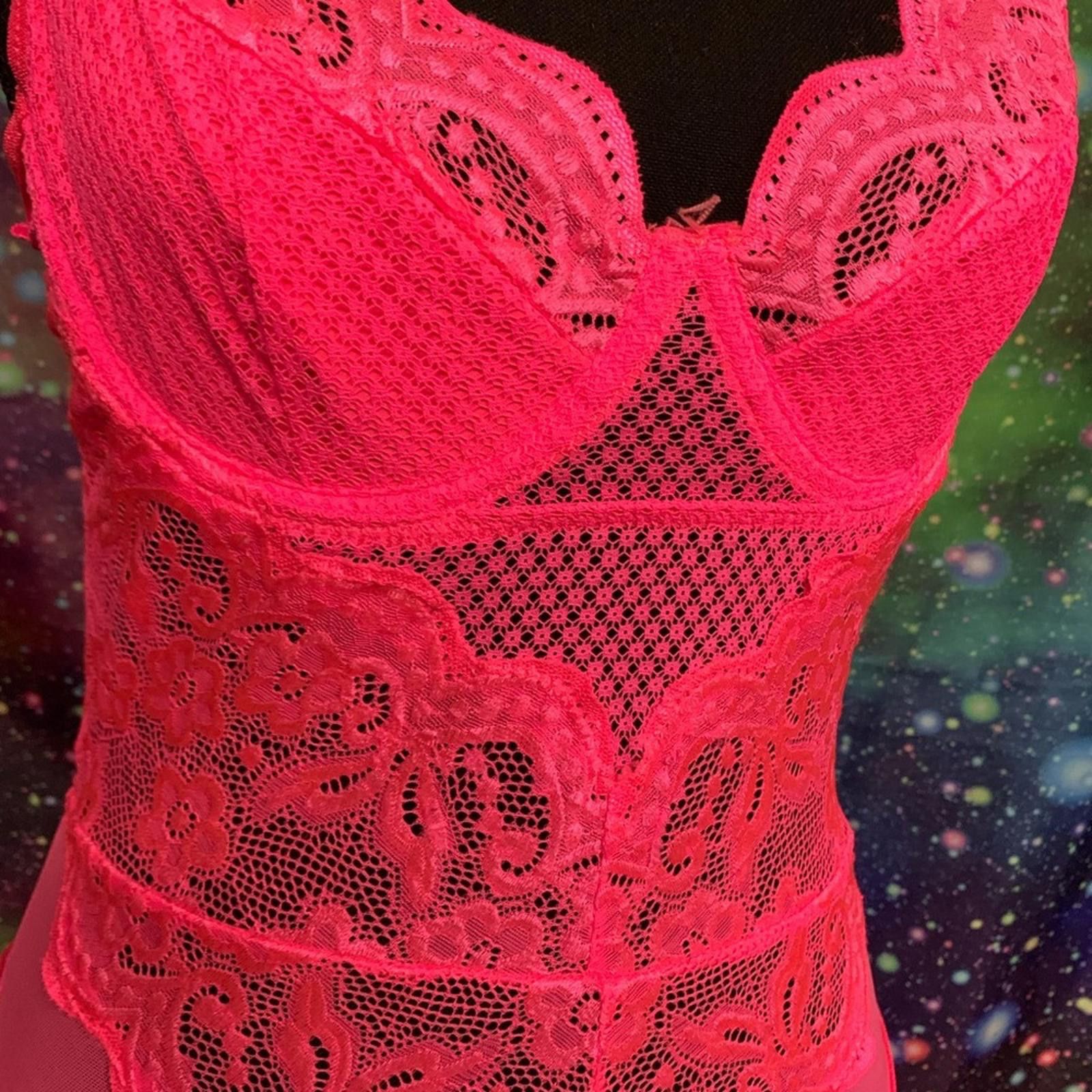Designer Hot Pink Lace Bodysuit Size ONE SIZE - 2 Thumbnail