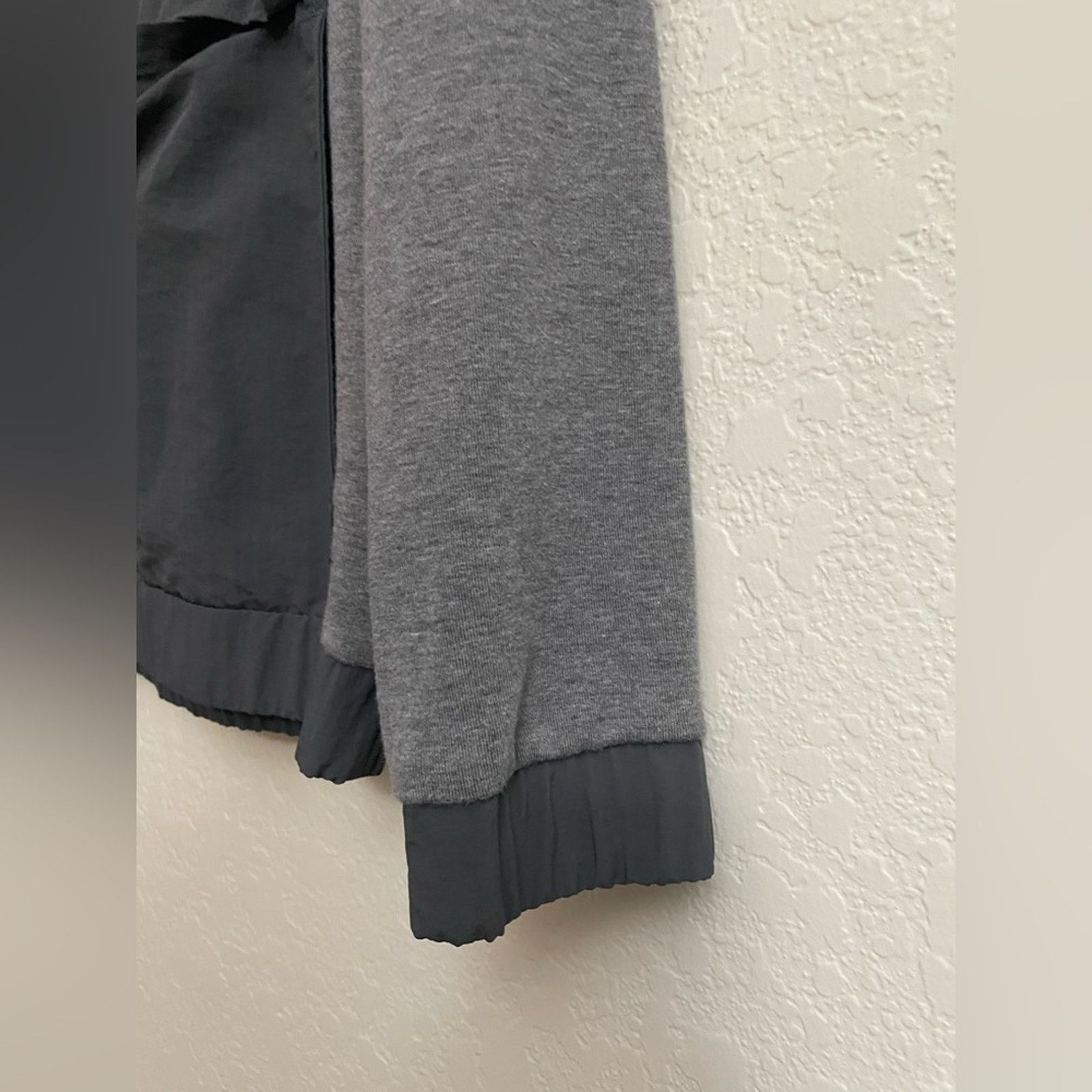 Under Armour Under Armour Youth Gray Hoodie kangaroo pocket Youth Large Size US L / EU 52-54 / 3 - 5 Thumbnail
