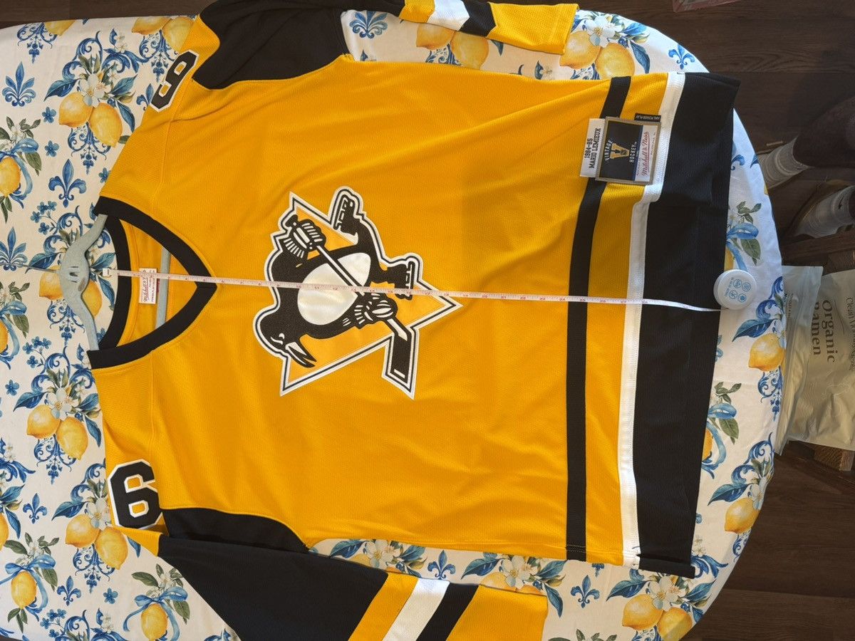 Mitchell & Ness Mitchell & Ness Pittsburgh Penguins Mario Lemieux Jersey Size US XL / EU 56 / 4 - 4 Thumbnail