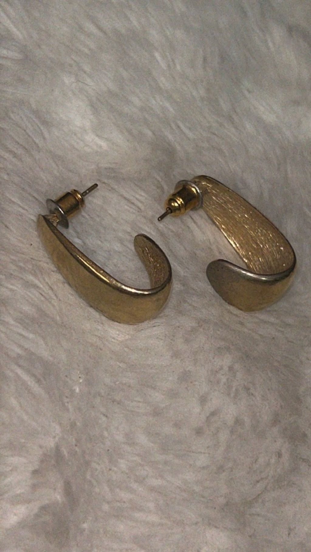 The Unbranded Brand Women's Unbranded Gold Tone Hoop Earrings One Size Size ONE SIZE - 2 Thumbnail