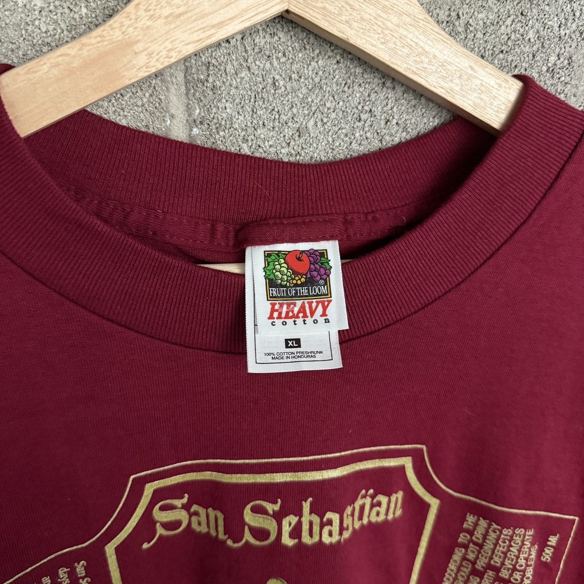Fruit Of The Loom VTG San Sebastian Florida Dessert Wine Red Tee Mens XL Size US XL / EU 56 / 4 - 4 Thumbnail