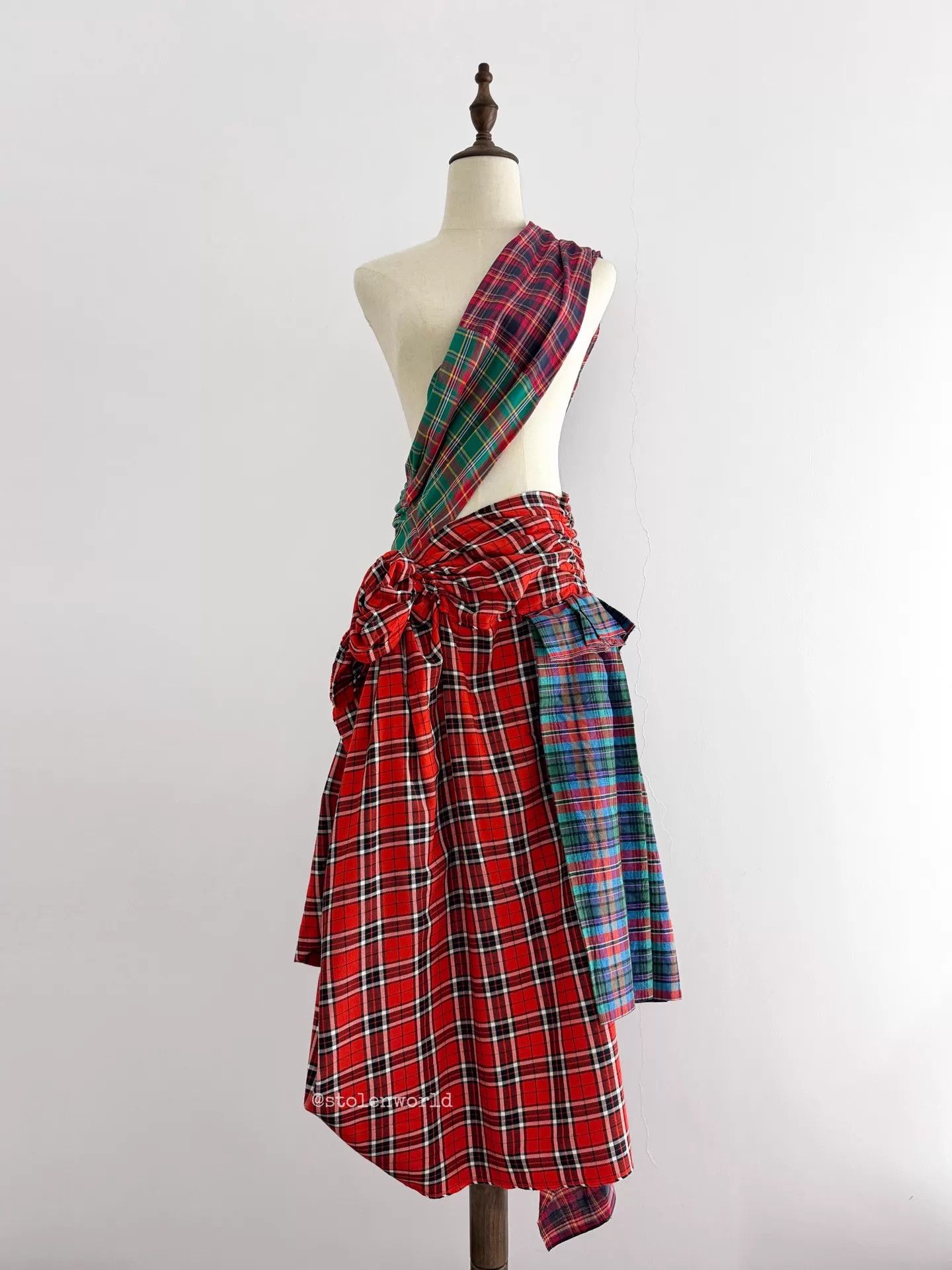 Comme des Garcons CDG '06 Lost Empire Pleated Plaid Pinafore Dress Size XS / US 0-2 / IT 36-38 - 1 Thumbnail