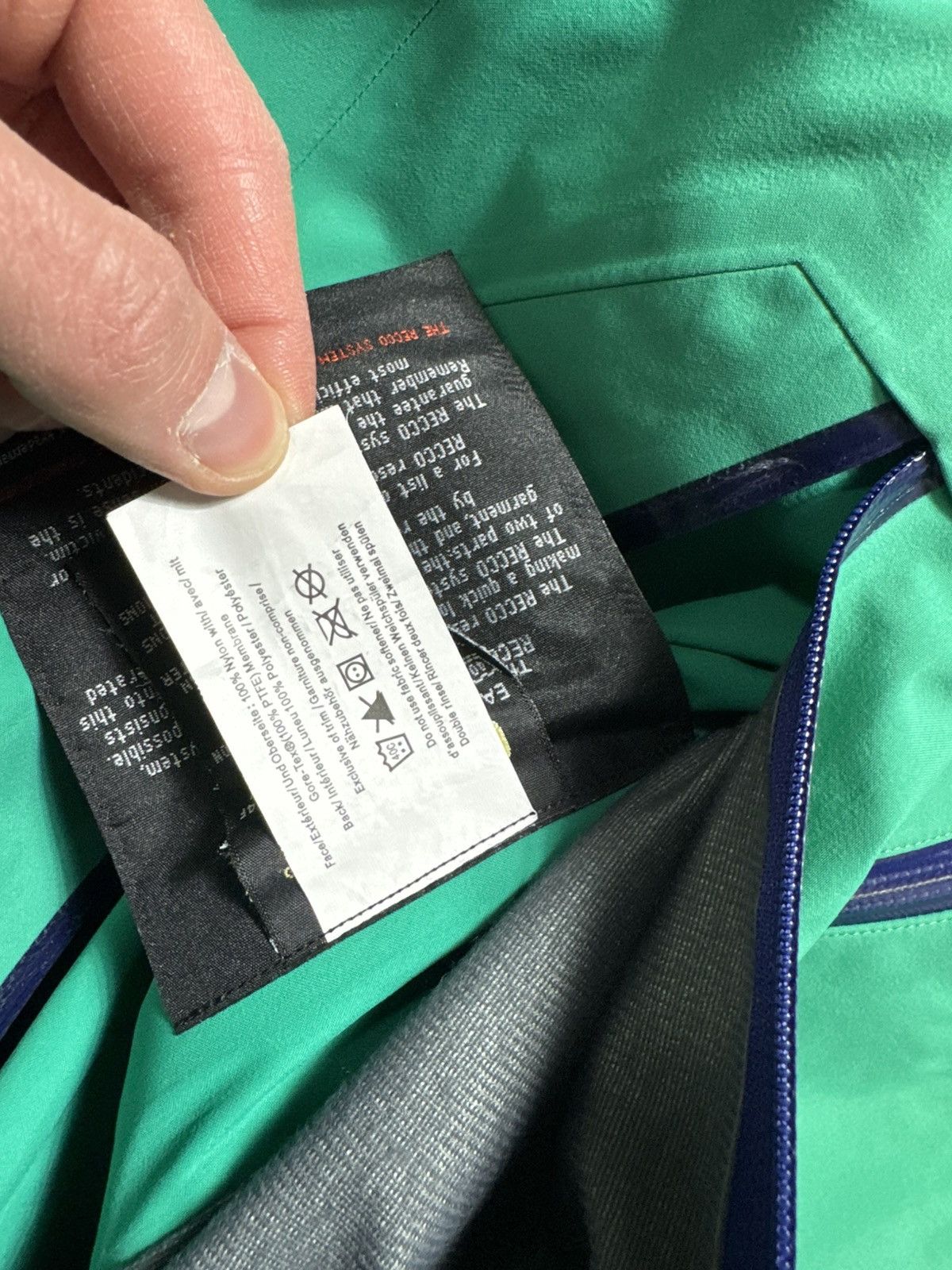 Arc'teryx Arcteryx Gore-Tex Nylon Windbreakers Jacket Outdoor Size M Size US M / EU 48-50 / 2 - 13 Thumbnail