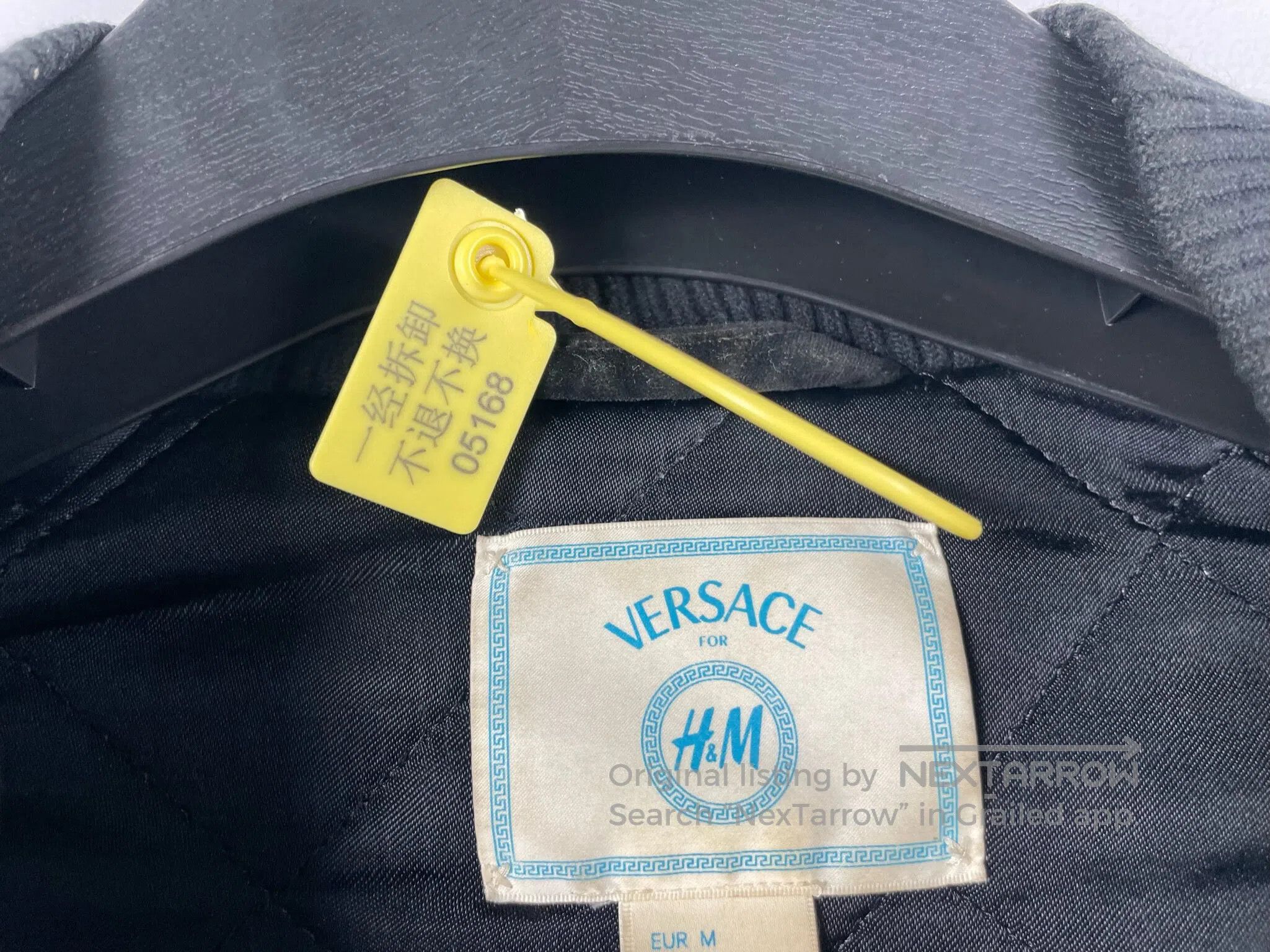 Versace Versace Velvet Shoulder Pattern Jacket Size US M / EU 48-50 / 2 - 6 Thumbnail