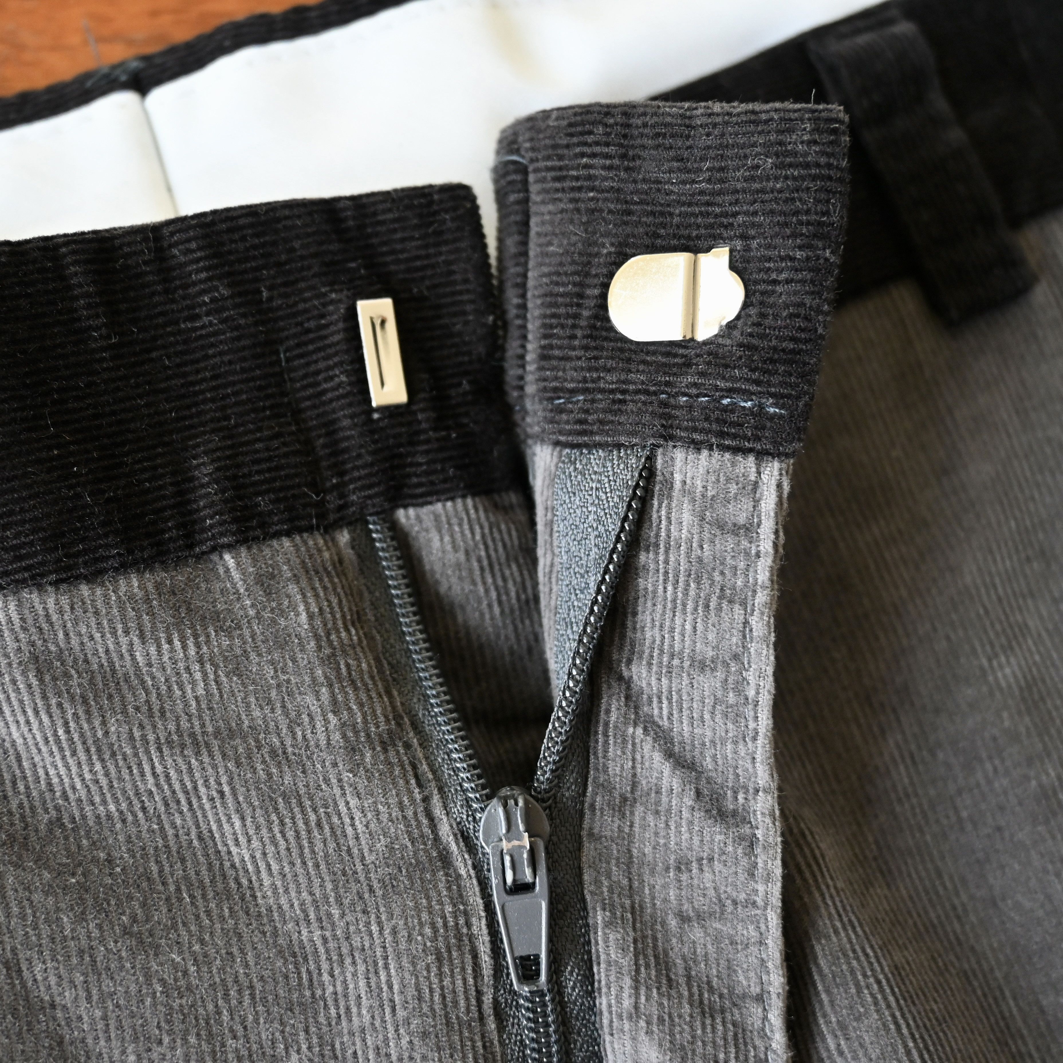 Beams Plus "AS-IS" BEAMS Plus x ENGLISH bicolor corduroy pants Size US 33 - 15 Thumbnail