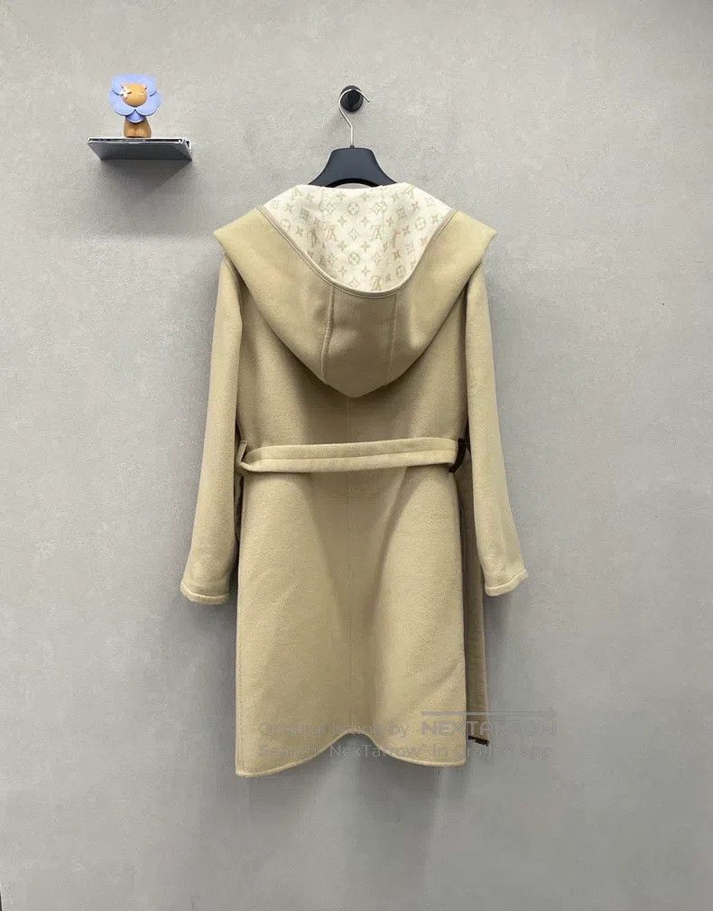 Louis Vuitton Louis Vuitton Beige reversible coat Size XXS / US 00 / IT 34 - 2 Thumbnail
