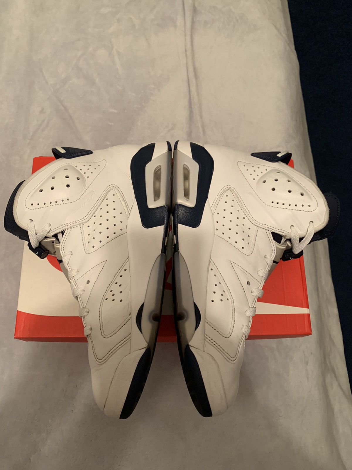 Jordan Brand Jordan 6 Retro Midnight Navy 2022 Size 11 Size US 11 / EU 44 - 4 Thumbnail