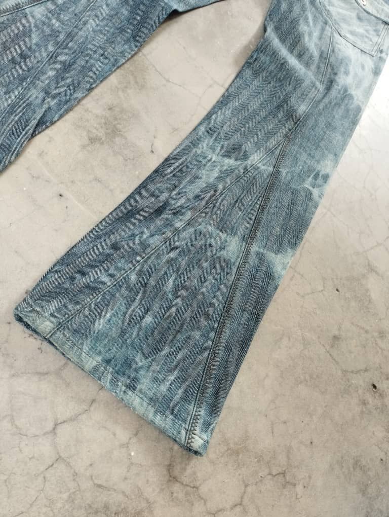 Tornado Mart Flare Jeans Made In Japan Rupert Edge Lightning Wash Jeans Size US 29 - 11 Thumbnail