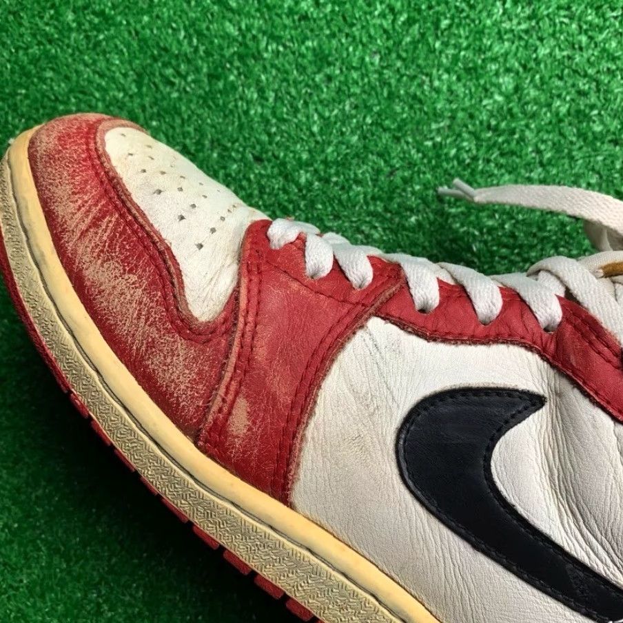Nike VINTAGE Nike Air Jordan 1 Nike OG 1985 Chicago Red White Black Rare 85 9 Bred Royal Basketball Sneakers Mens Shoes Size US 9 / EU 42 - 7 Thumbnail