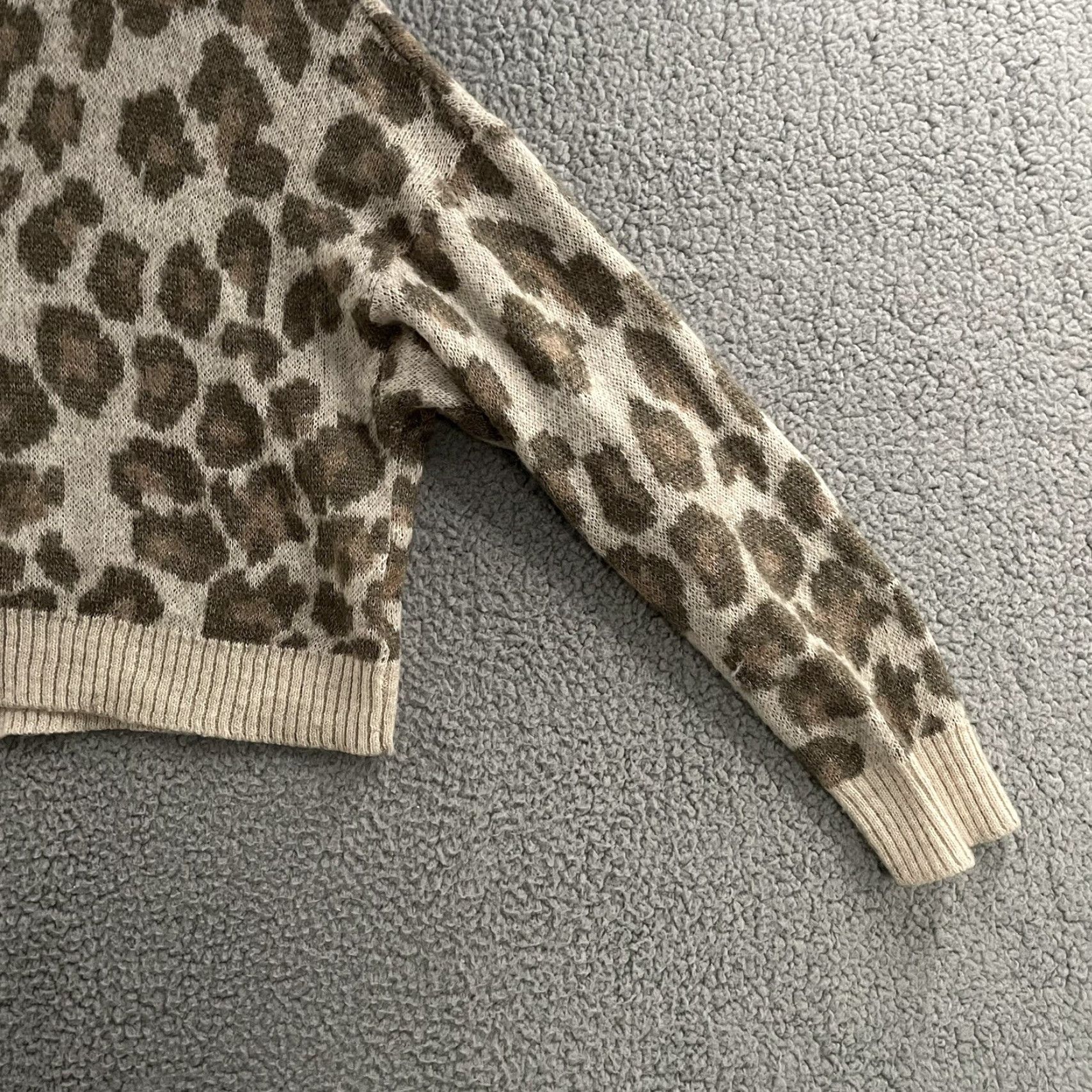American Eagle Outfitters American Eagle Womens Sweater Size Small Beige Multicolor Animal Print Cropped Size S / US 4 / IT 40 - 5 Thumbnail
