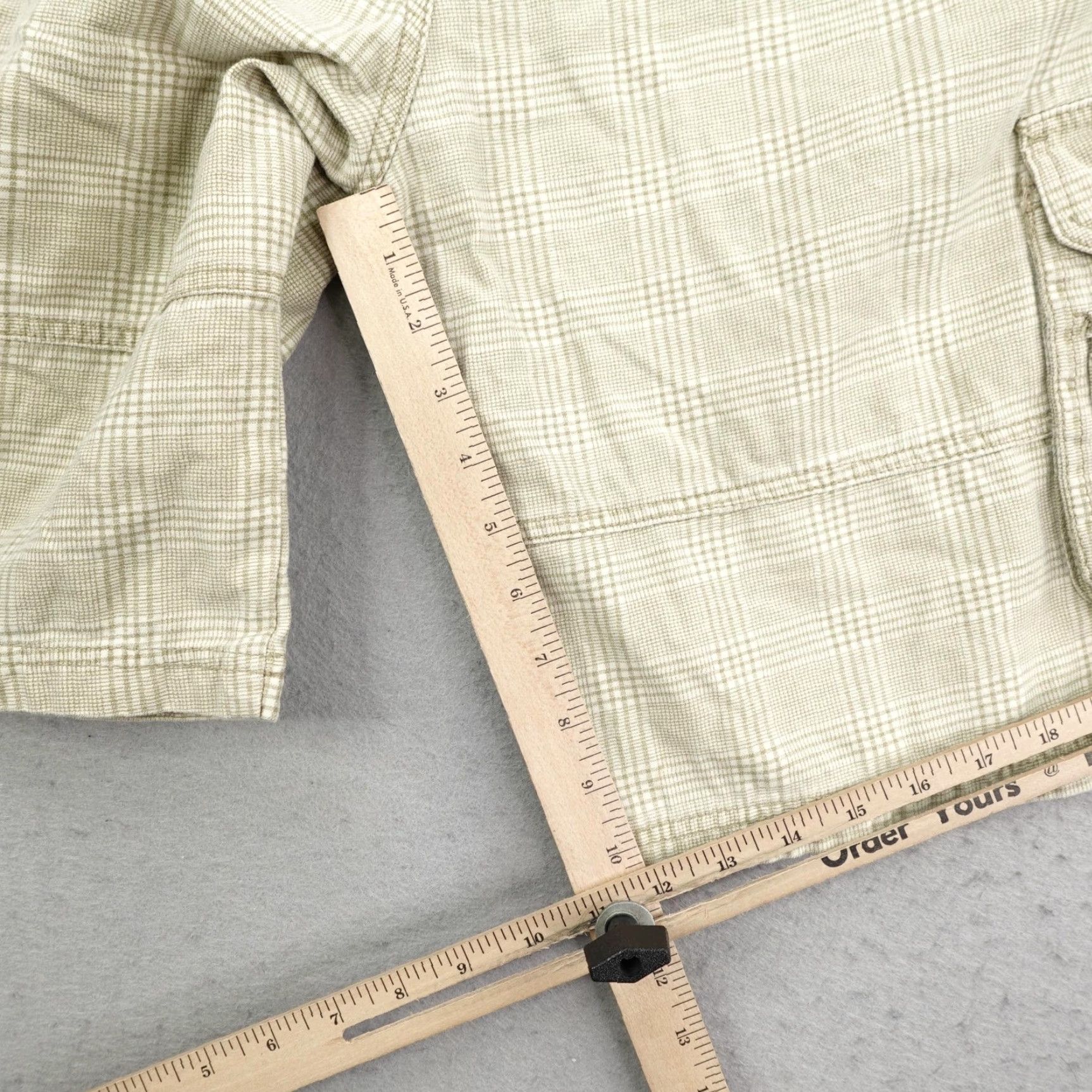 Abercrombie & Fitch VINTAGE Abercrombie & Fitch Cargo Shorts 34 Beige Plaid Drawstring Outdoor Mens Y2K Size US 34 / EU 50 - 7 Thumbnail