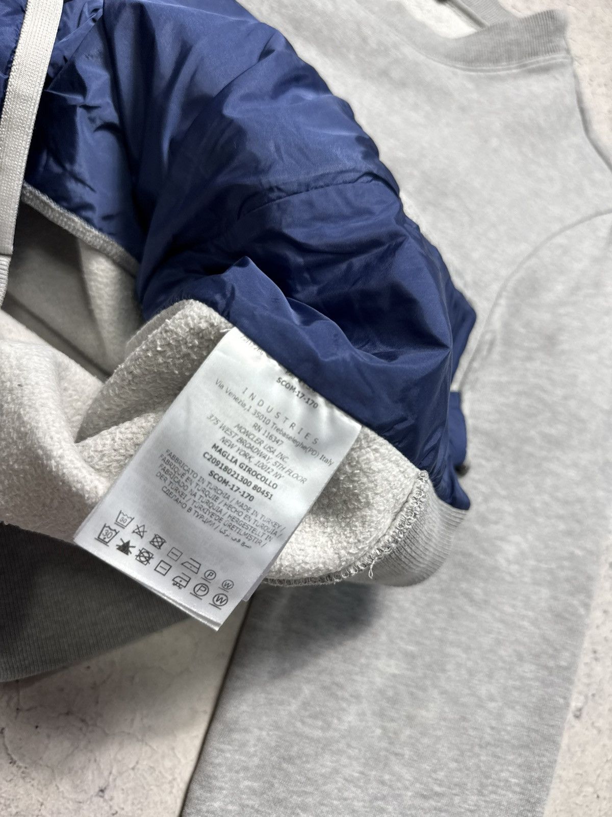 Moncler Moncler Maglia Girocollo Sweatshirt Luxury Nylon Vintage Size US M / EU 48-50 / 2 - 11 Thumbnail