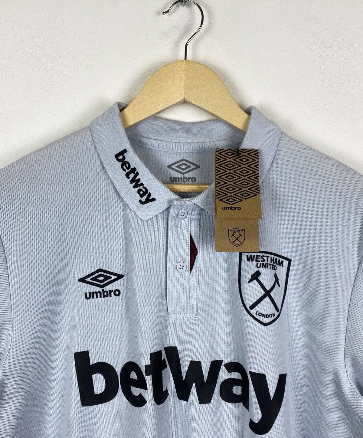 Umbro West Ham United London Umbro Polo Shirt Blue Short Sleeve Size US L / EU 52-54 / 3 - 3 Thumbnail
