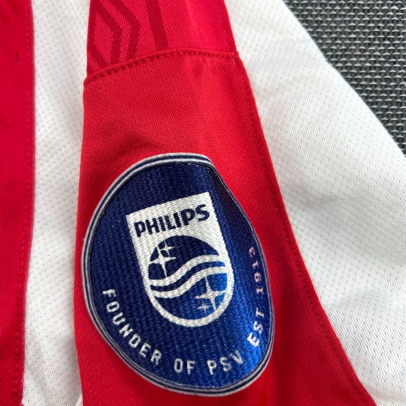 Umbro PSV Eindhoven 2017 2018 Home Football Jersey Mens XL Umbro Shirt Size US XL / EU 56 / 4 - 5 Thumbnail