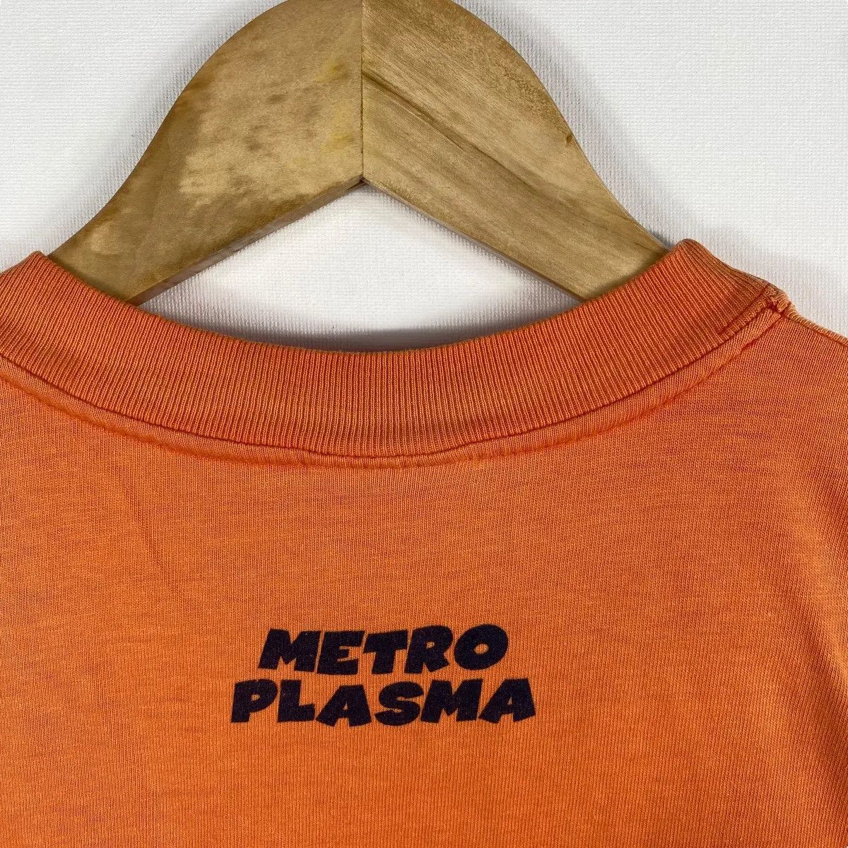 Vintage Vintage 00's METRO PLASMA Futuristic Graphic Faded Tee Shirt Size US M / EU 48-50 / 2 - 4 Thumbnail