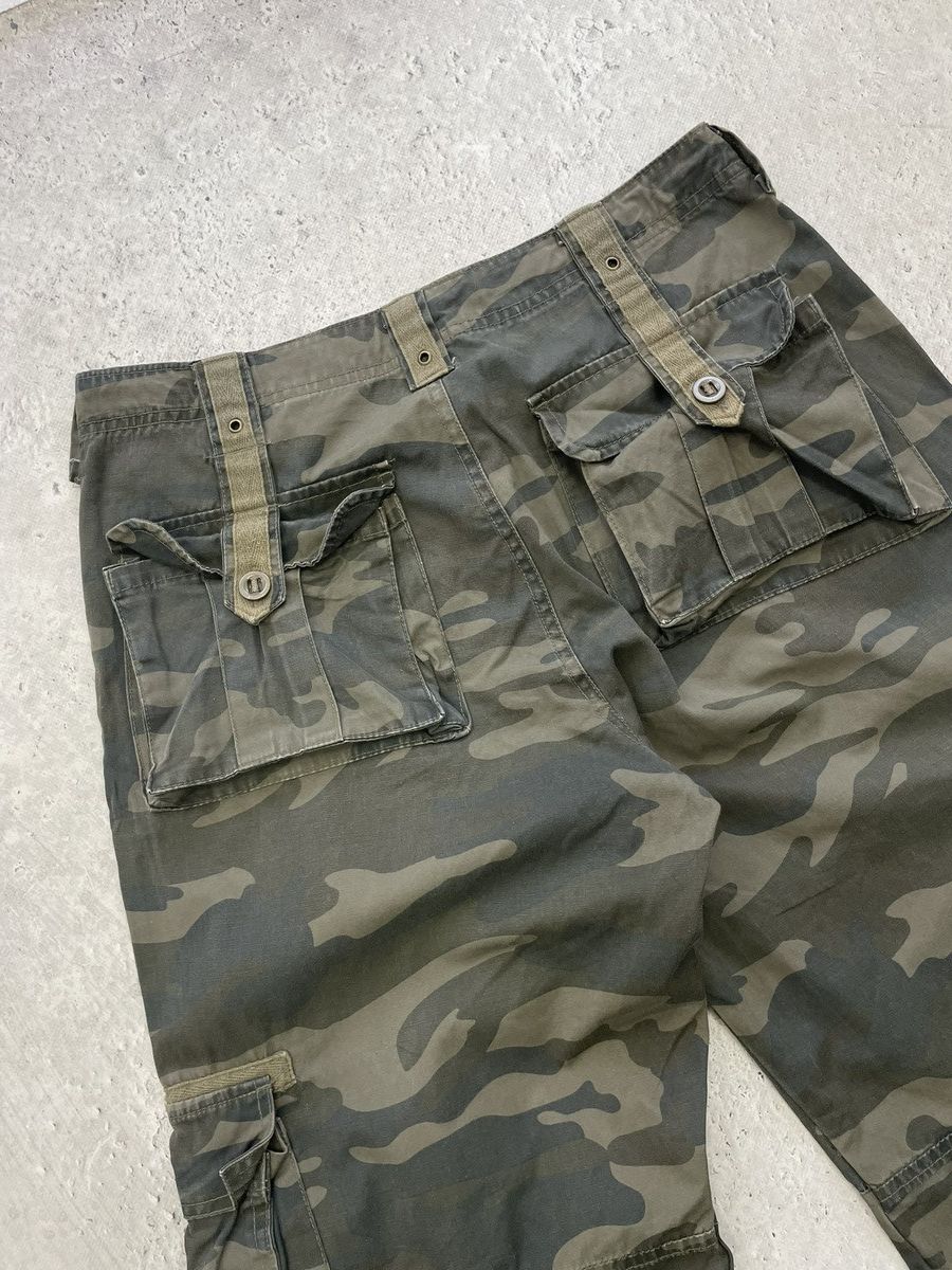 Japanese Brand Carharttt style y2k camo baggy cargo pants japanese style Size US 31 - 12 Thumbnail