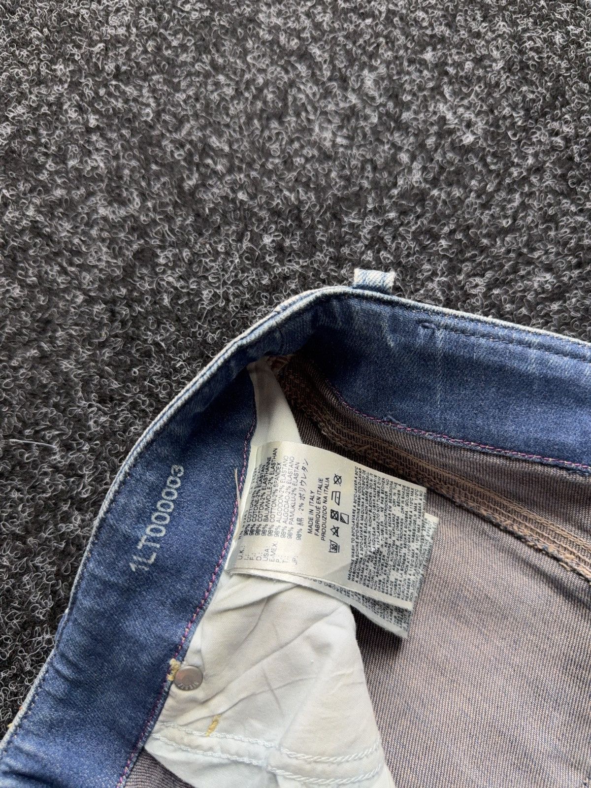 Diesel Luxury 00s Diesel Grupee Distressed Super Slim Skinny Jeans Size 28" / US 6 / IT 42 - 9 Thumbnail