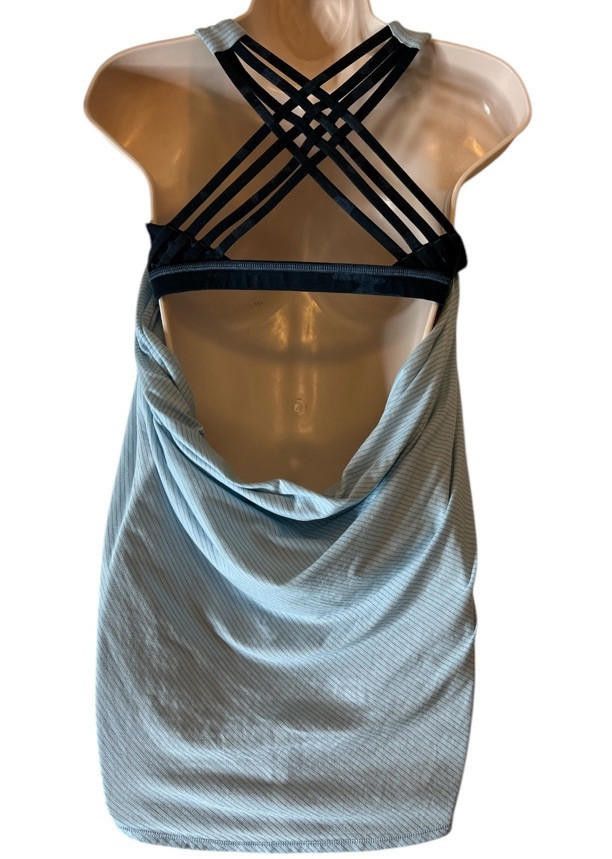 Designer Lululemon 2 in 1 Tank Top with Attached Sports Bra 8 Size M / US 6-8 / IT 42-44 - 8 Thumbnail