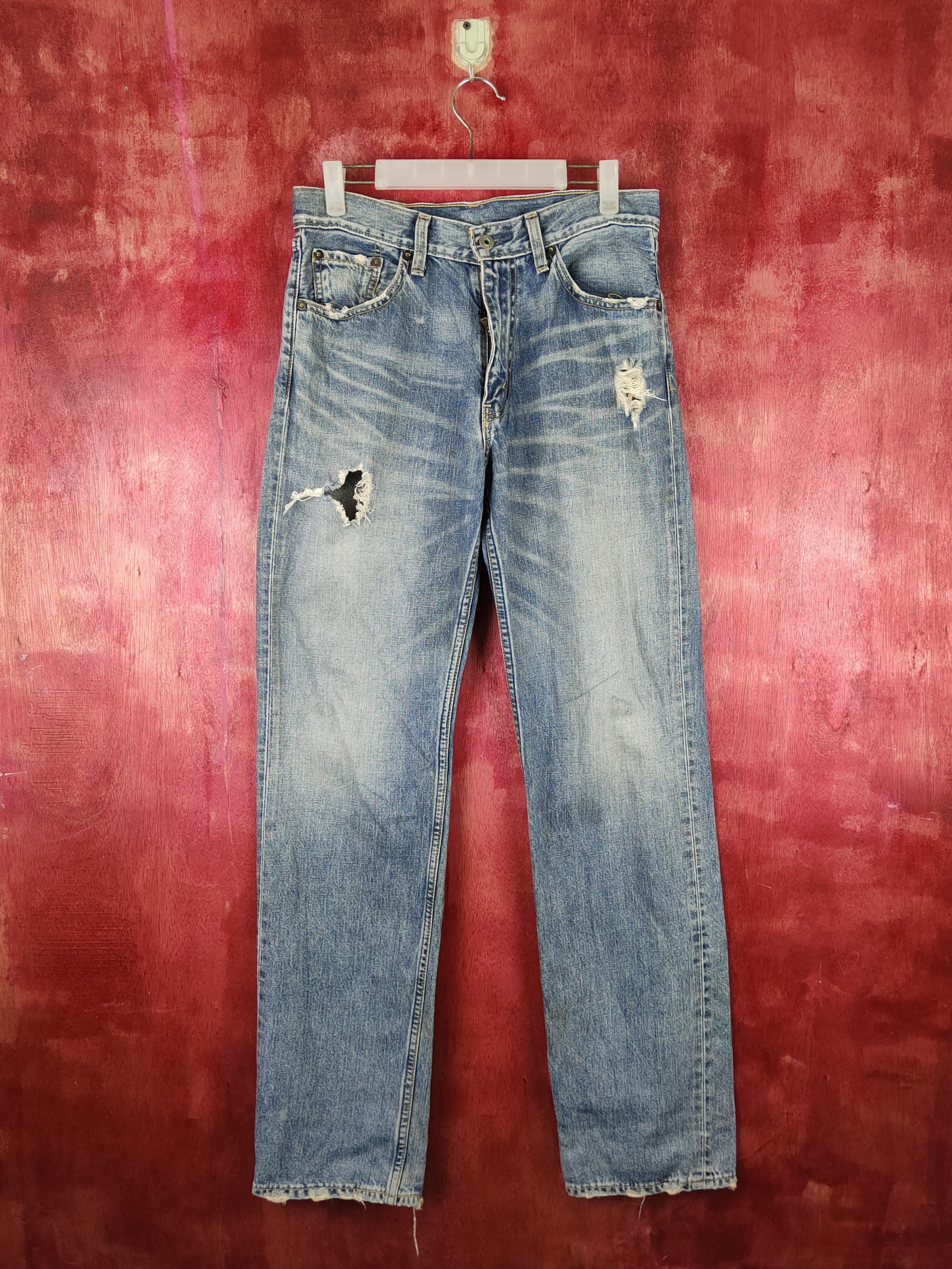 image of Distressed Denim x Levis 502 Levi's Blue Distressed Ripped Jeans S1639 in Blue Denim (Size 31)