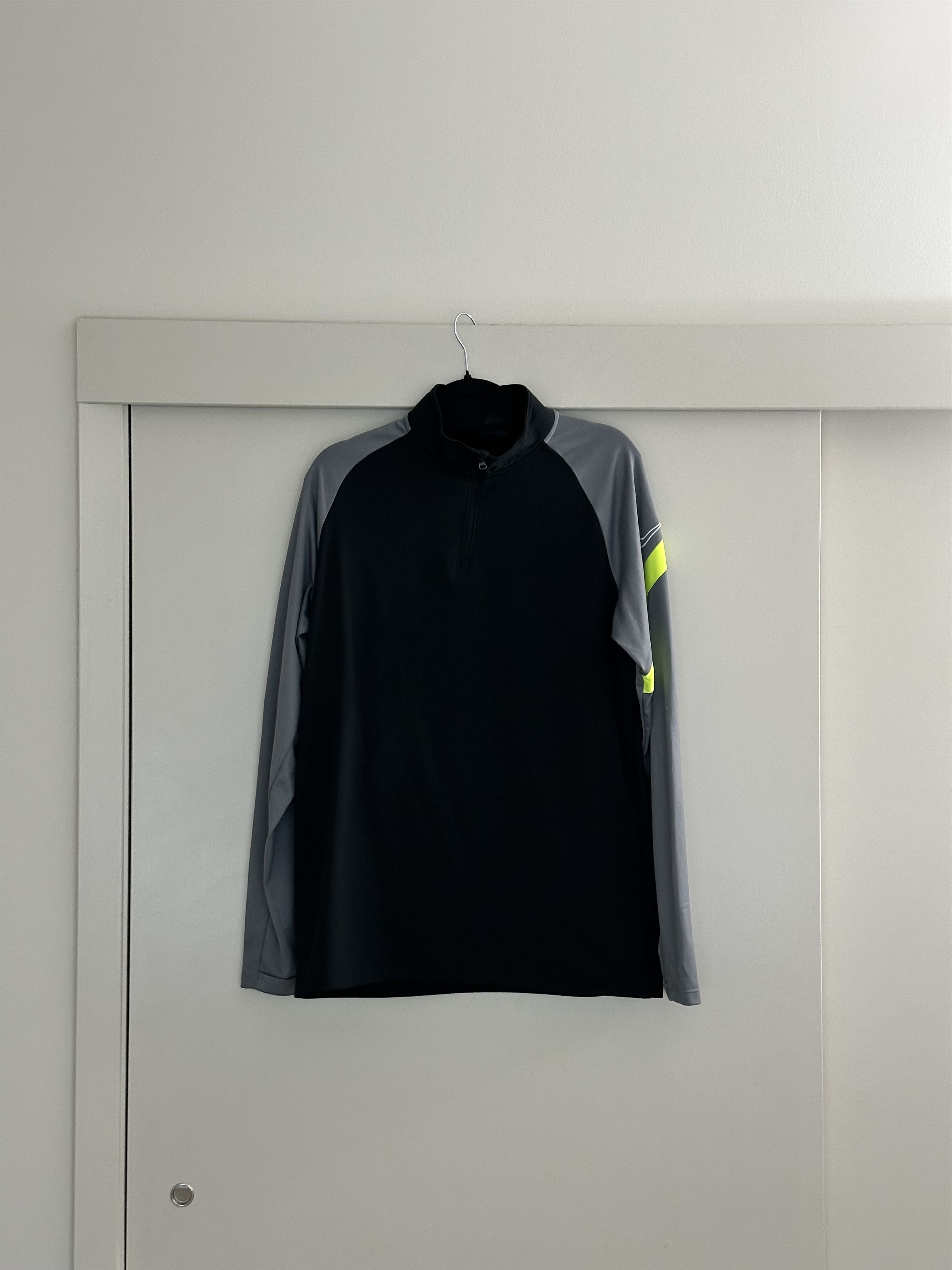 Nike Nike Dri-FIT Academy Pro Soccer Drill Top [L] Size US L / EU 52-54 / 3 - 1 Thumbnail