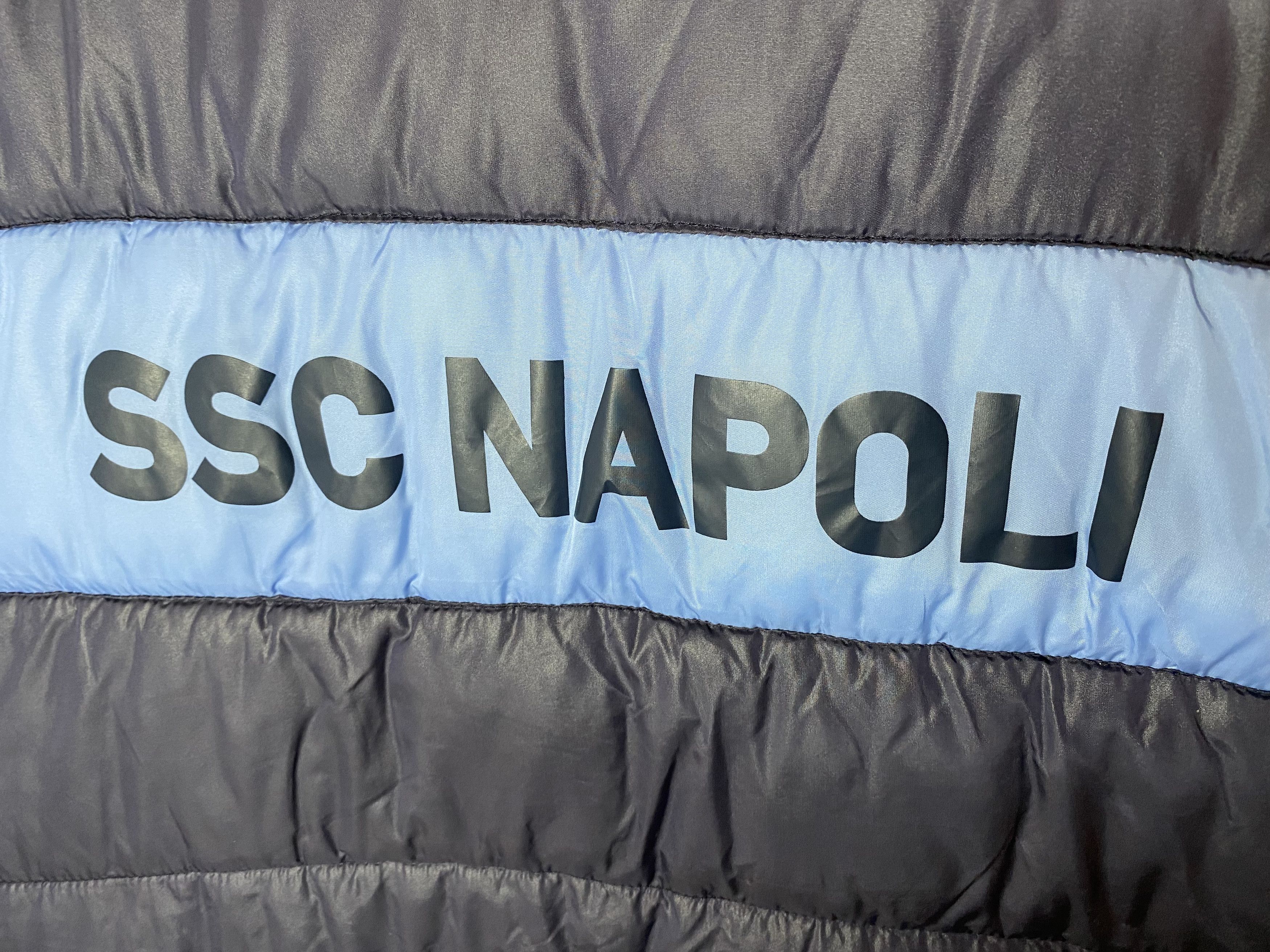 Macron SSC NAPOLI 2012 2013 TRAINING FOOTBALL SOCCER VEST JACKET Size US M / EU 48-50 / 2 - 3 Thumbnail