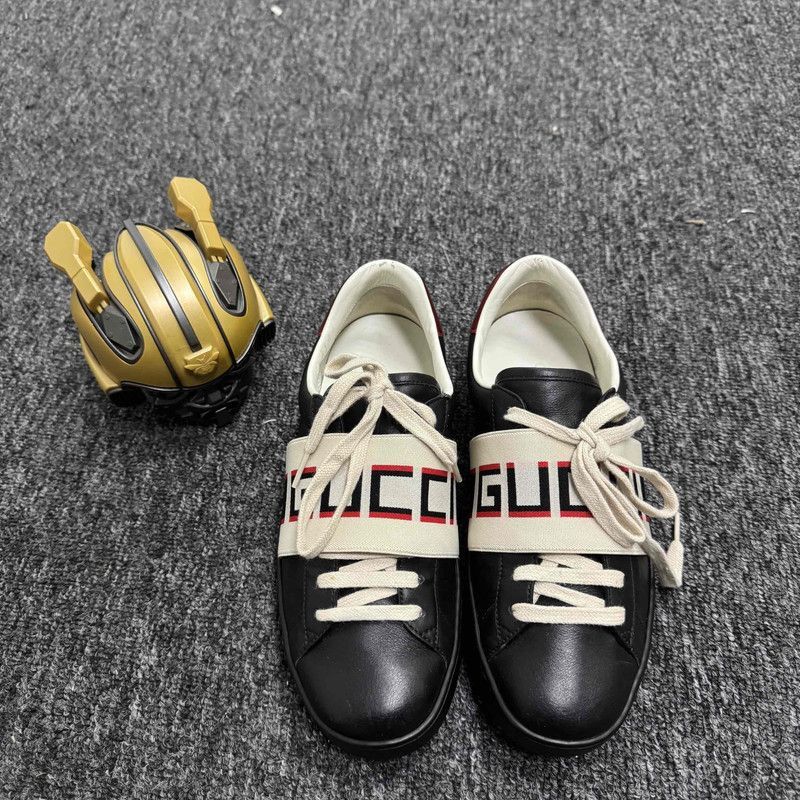 Gucci Gucci Black Low-top Sport Sneakers with Web Stripes - Size US 8.5 / EU 41-42 - 2 Thumbnail