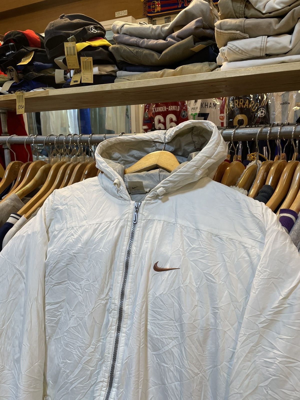Nike Vintage Nike Big Logo Hoodie Jacket Size US XL / EU 56 / 4 - 3 Thumbnail