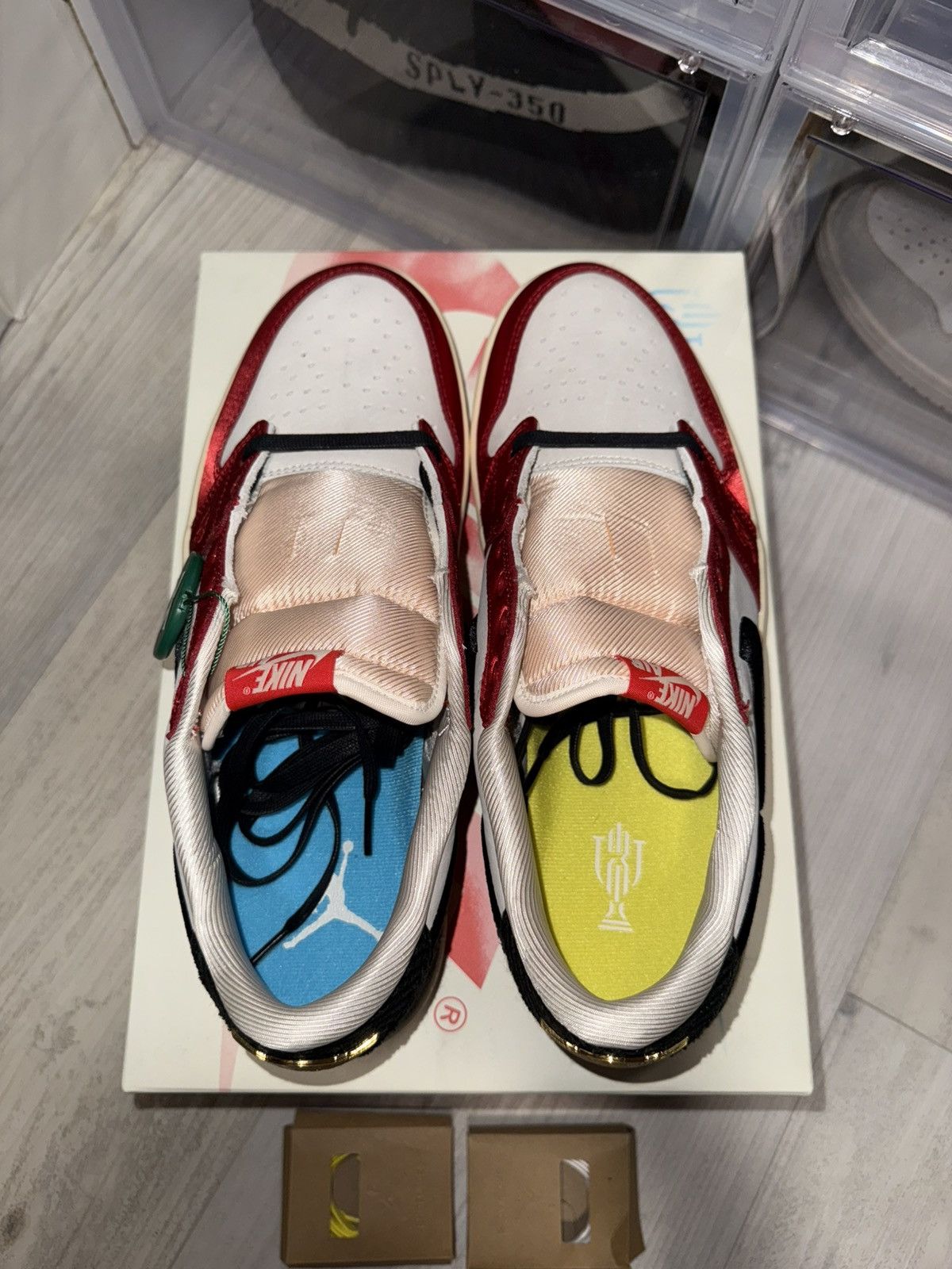 Jordan Brand Air Jordan 1 Retro Low OG SP Rookie Card Trophy Room Size US 11 / EU 44 - 6 Thumbnail