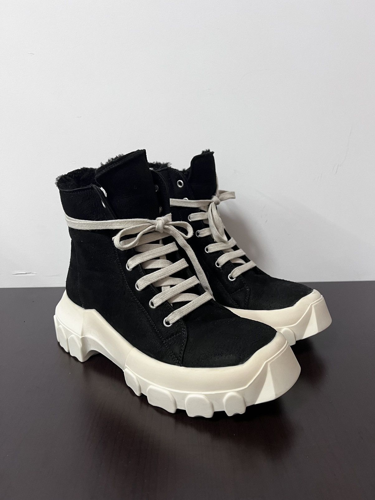 Rick Owens Rick owens fw19 shearling tractor sneakers sz 37 Size US 7 / IT 37 - 5 Thumbnail