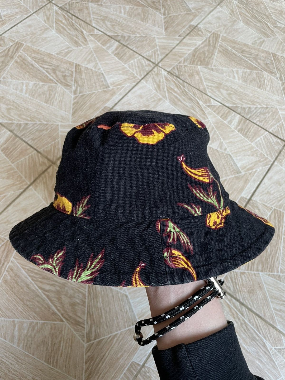 Santa Cruz Skateboards Santa Cruz Skateboard Embroidered Logo Y2K Flowers Bucket SB Size ONE SIZE - 4 Thumbnail