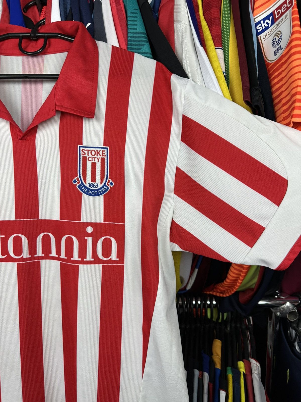 Puma × Vintage STOKE CITY 2004 2005 HOME FOOTBALL SHIRT SOCCER JERSEY PUMA Size US L / EU 52-54 / 3 - 5 Thumbnail