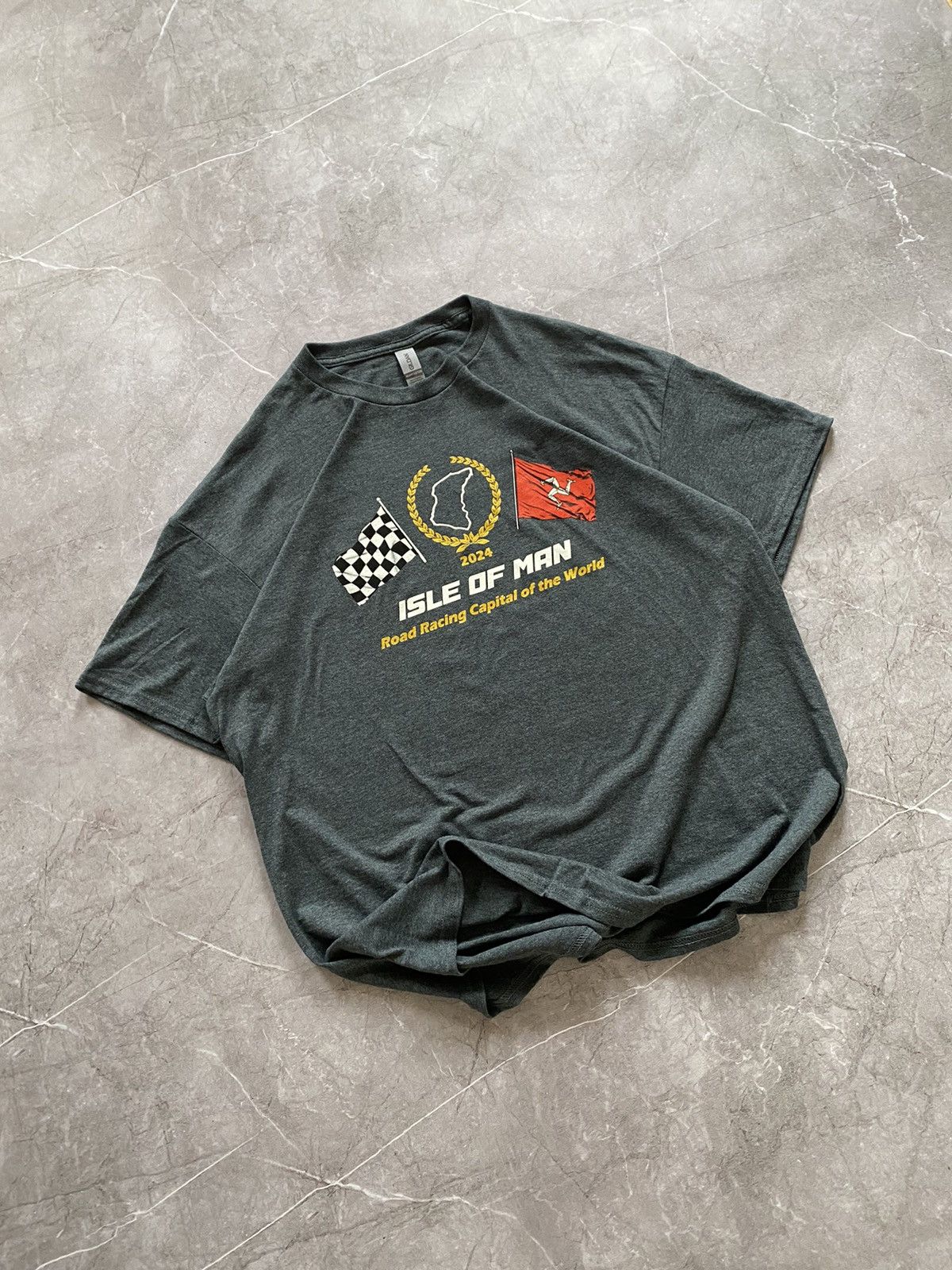 Formula 1 × Vintage Isle of Man Road Racing T Shirt Capital of the World 2024 Size US XL / EU 56 / 4 - 4 Thumbnail