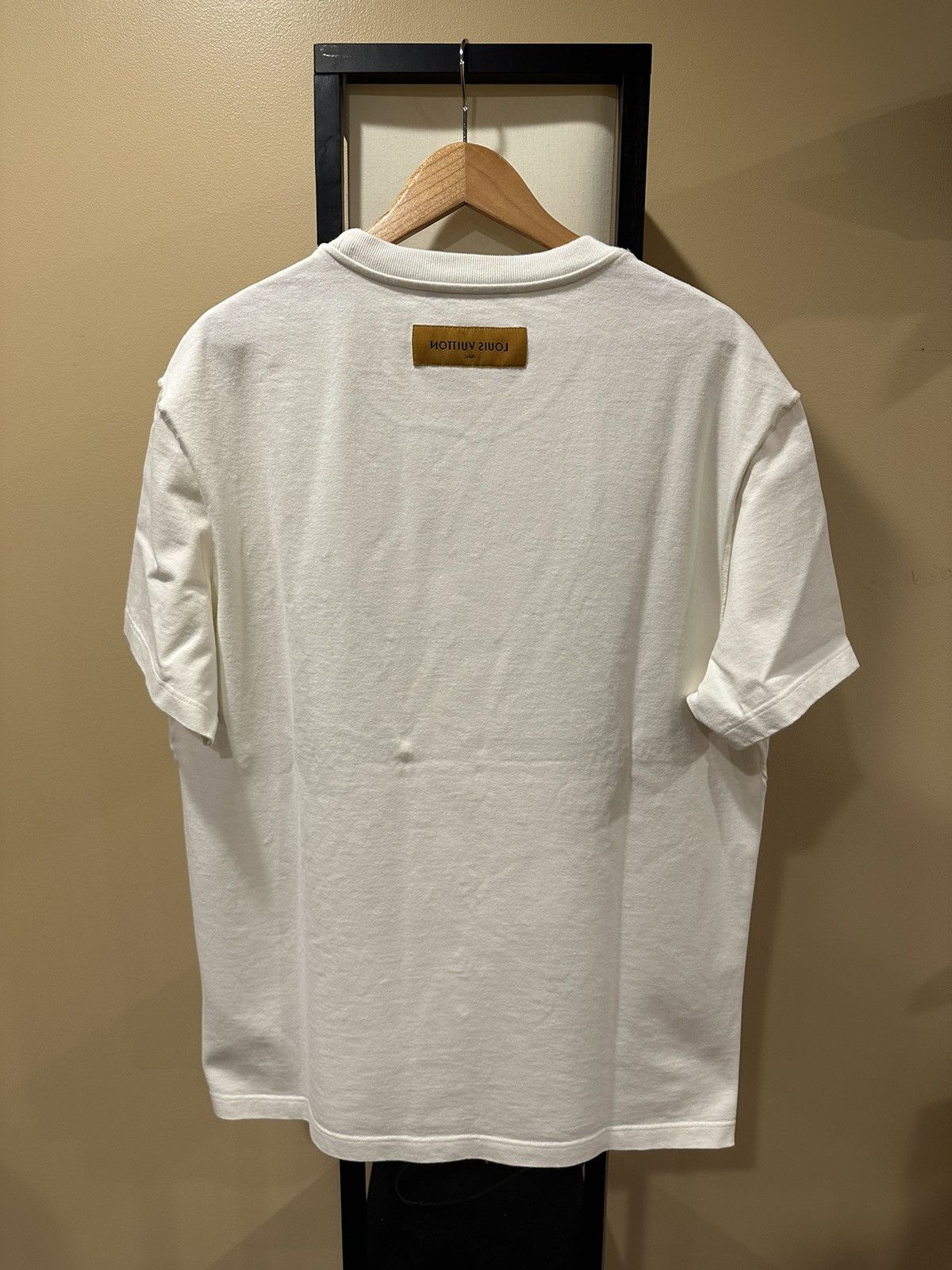 Louis Vuitton Louis Vuitton LV Spread Plane Embroidery Logo White T-Shirt Size US XXL / EU 58 / 5 - 2 Thumbnail