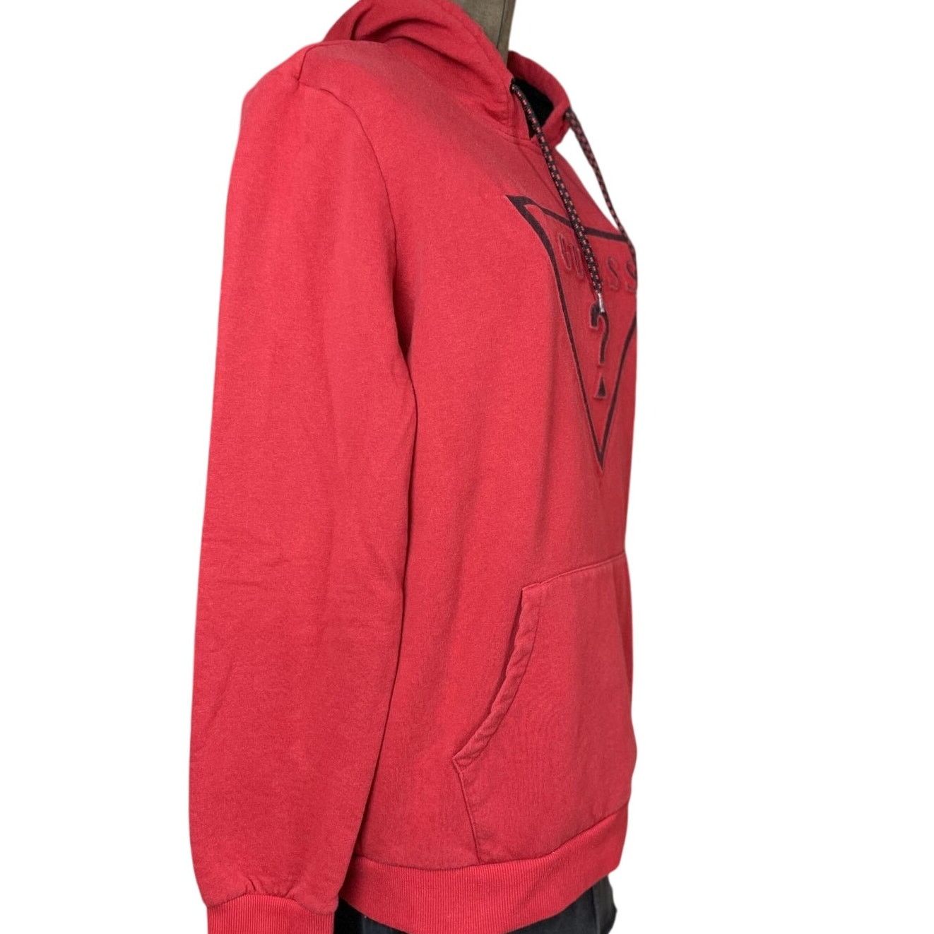 Guess Red Embossed 3D Logo Hoodie Mens (L) Streetwear Size US L / EU 52-54 / 3 - 3 Thumbnail