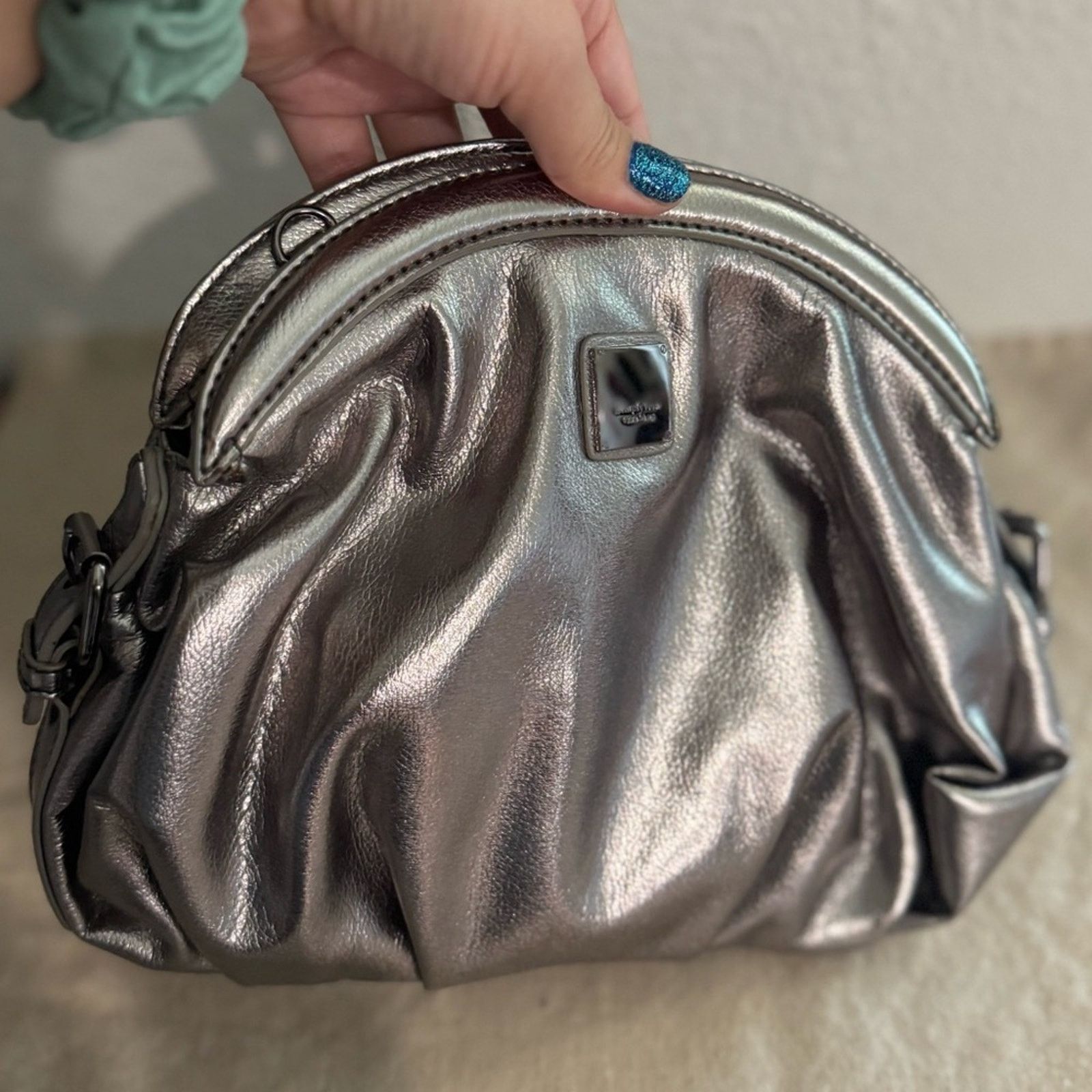 Vera Wang VERA WANG NEW Metallic Silver Clutch & Crossbody Bag Size ONE SIZE - 16 Thumbnail
