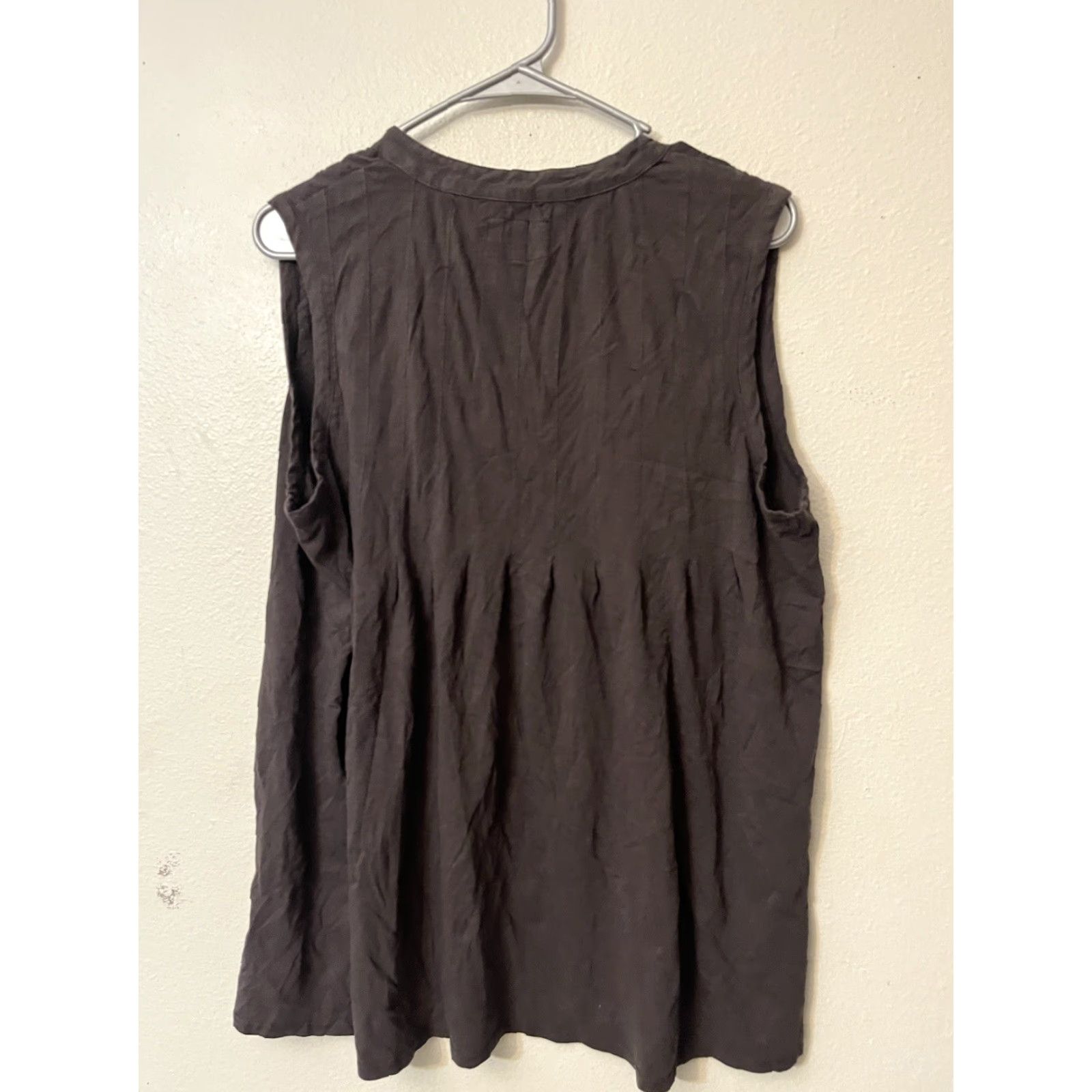 DKNY DKNY Jeans Sleeveless T-Shirt Women XL Brown Henley Ruched Shirt 24.0 inches Sleeveless T-Shirt Size XL / US 12-14 / IT 48-50 - 3 Thumbnail