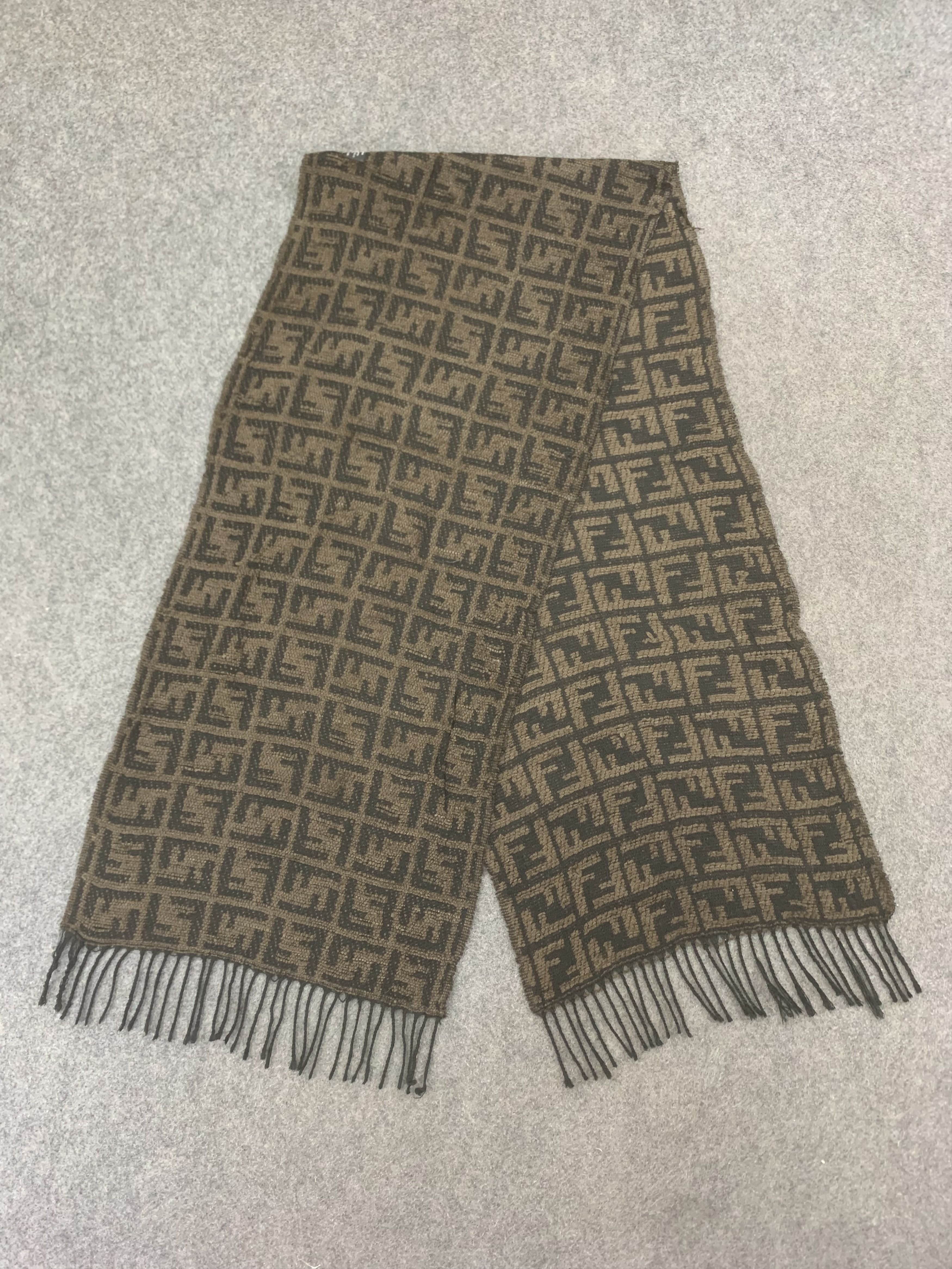 Fendi Fendi Scarf Wool Muffler Neck Wrap BL9255 Size ONE SIZE - 4 Thumbnail