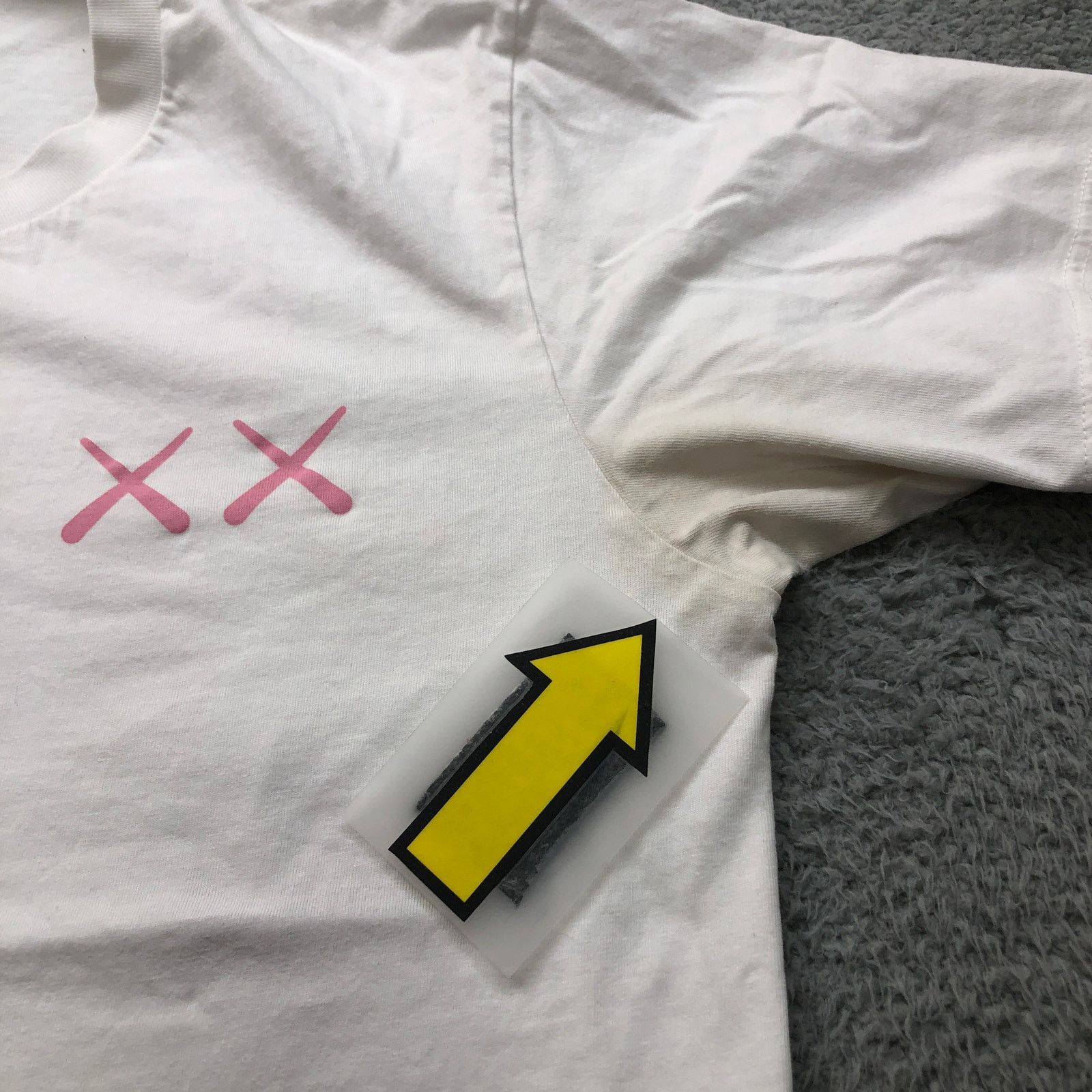Uniqlo Kaws x Uniqlo XX BFF Graphic T-Shirt Mens Medium Size US M / EU 48-50 / 2 - 4 Thumbnail