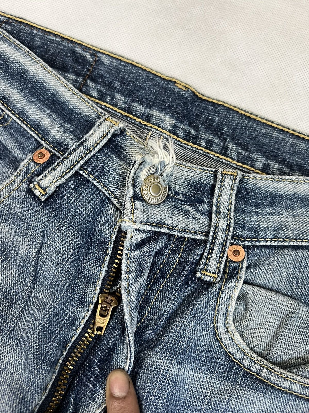 LVC × Levi's Vintage Clothing Vintage 90's Levis Distressed And Aging Karakuri Denim Size US 29 - 10 Thumbnail