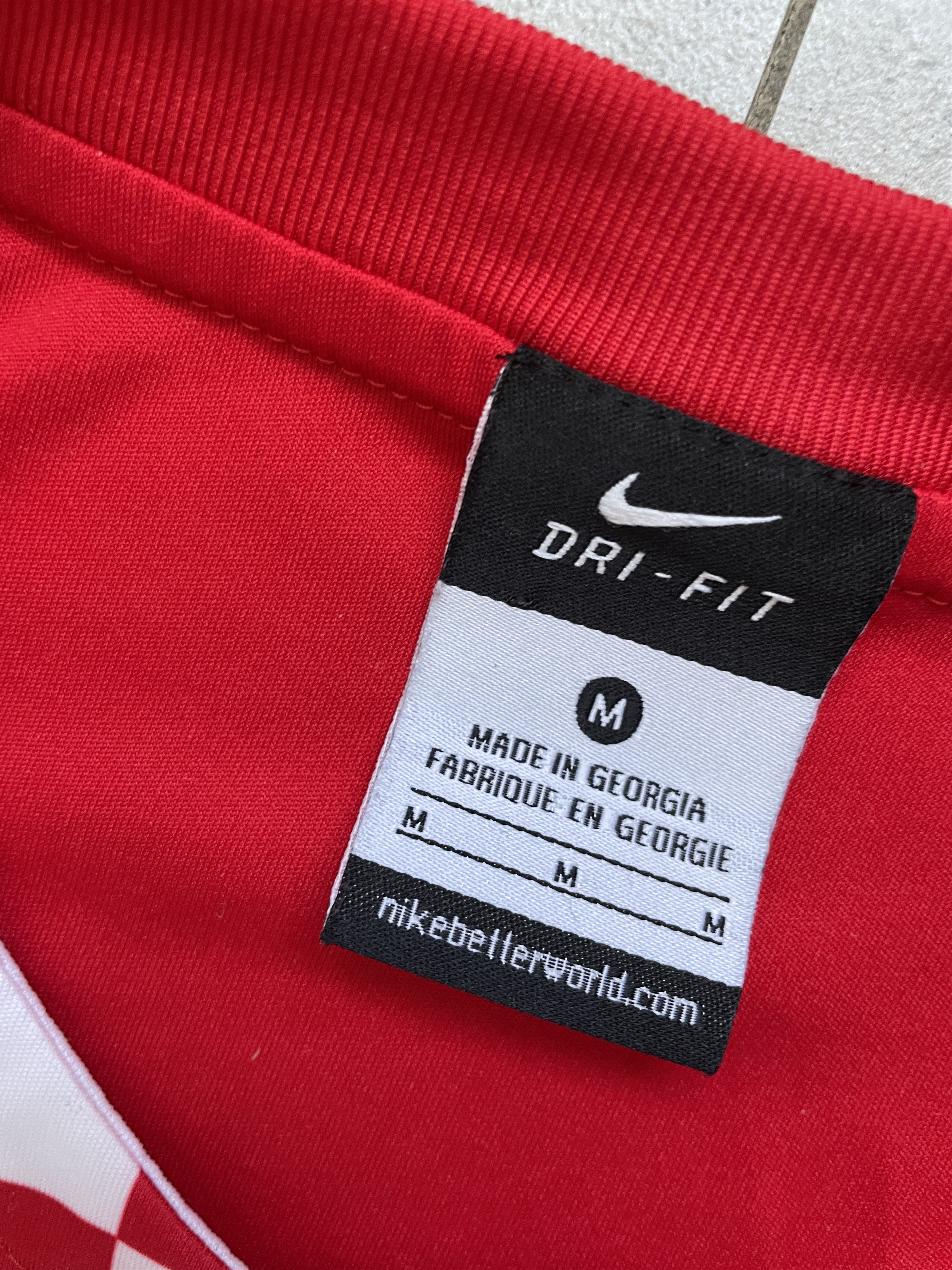 Nike NIKE CROATIA TEMPLATE RED WHITE LONGSLEEVE BLOKECORE JERSEY Size US M / EU 48-50 / 2 - 6 Thumbnail