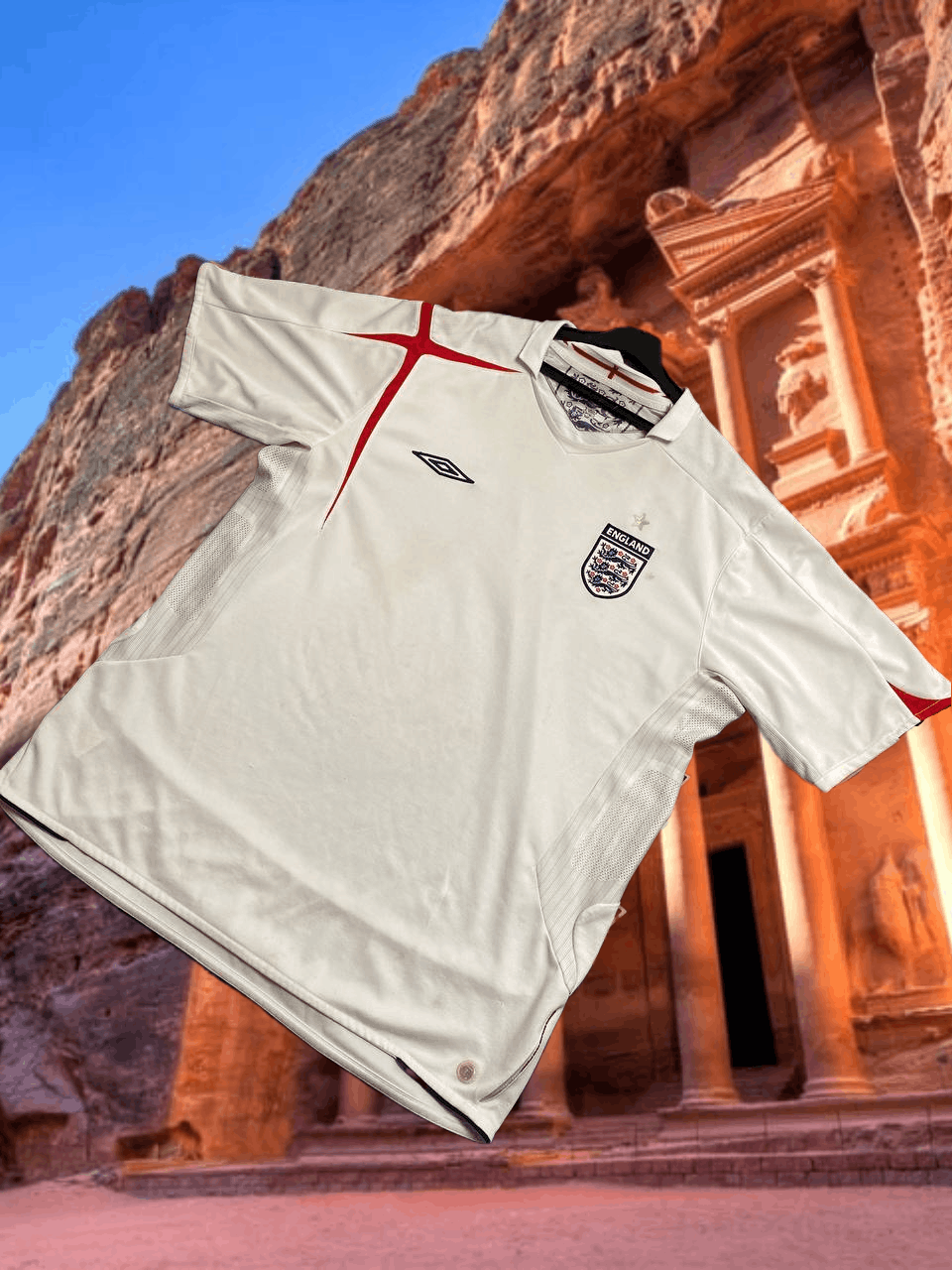 Umbro T-Shirt Umbro Football England logo Jerseys Y2K Vintage Size US XL / EU 56 / 4 - 1 Thumbnail
