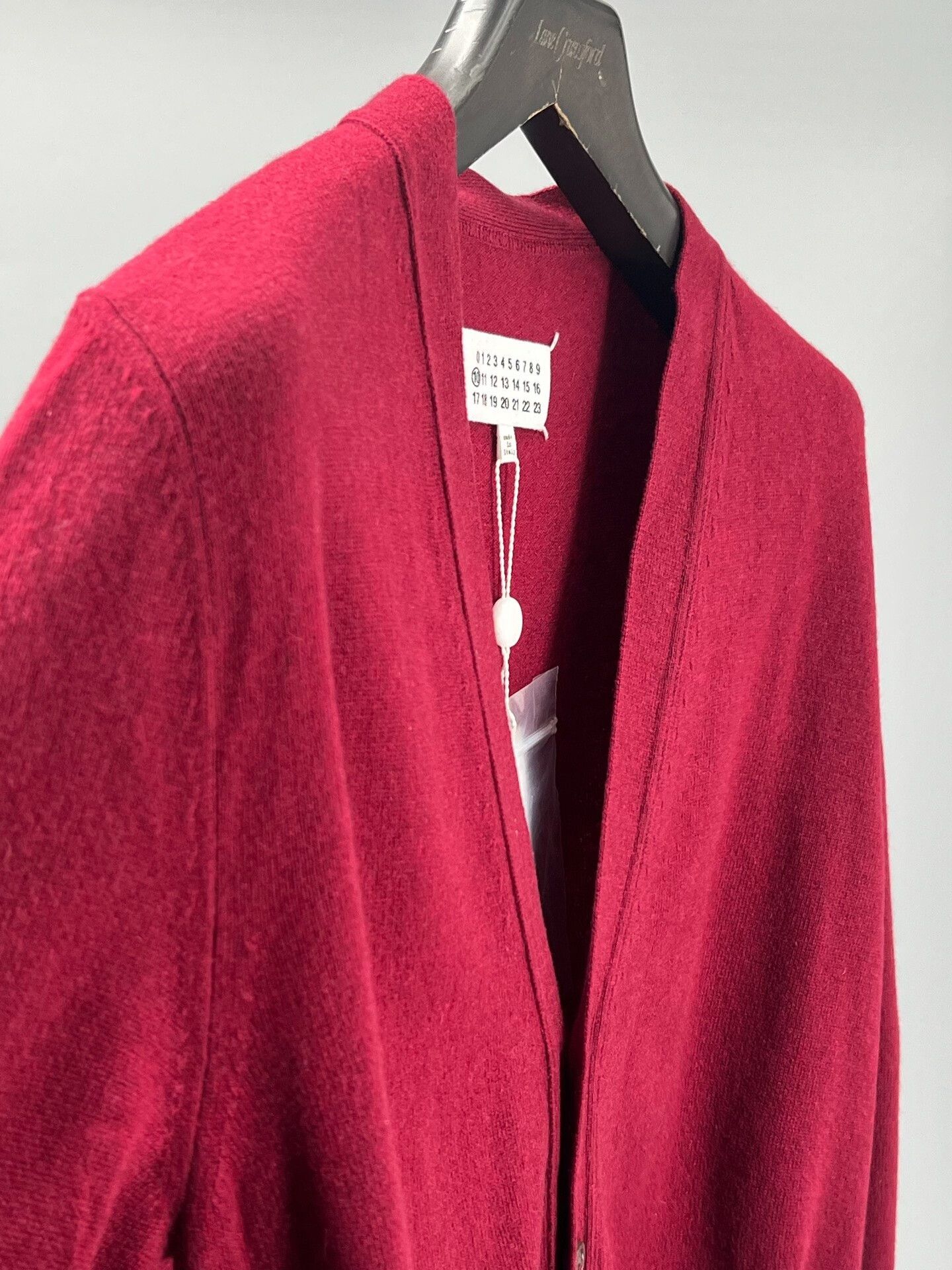 Maison Margiela Maison Margiela Men's Cardigan in Burgundy Size US M / EU 48-50 / 2 - 2 Thumbnail